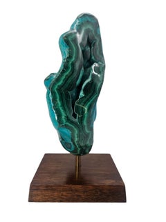 Sculpture de 2,9 kg en chrysocolle et malachite polies, sur support en laiton et bois — Congo, 7,9 pouces