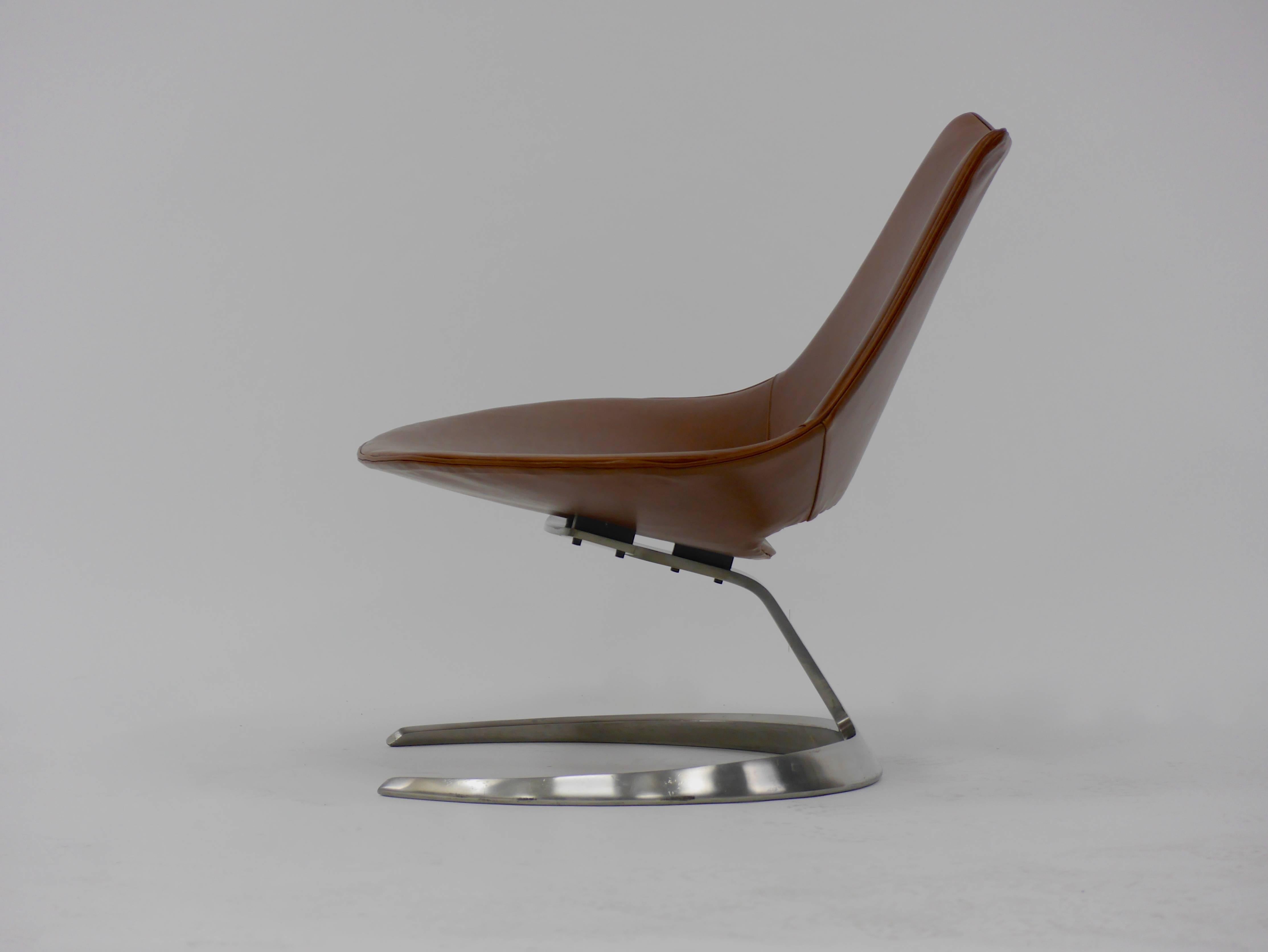 Scandinavian Modern Early Scimitar Lounge Chair in Leather by Preben Fabricius and Jorgen Kastholm For Sale