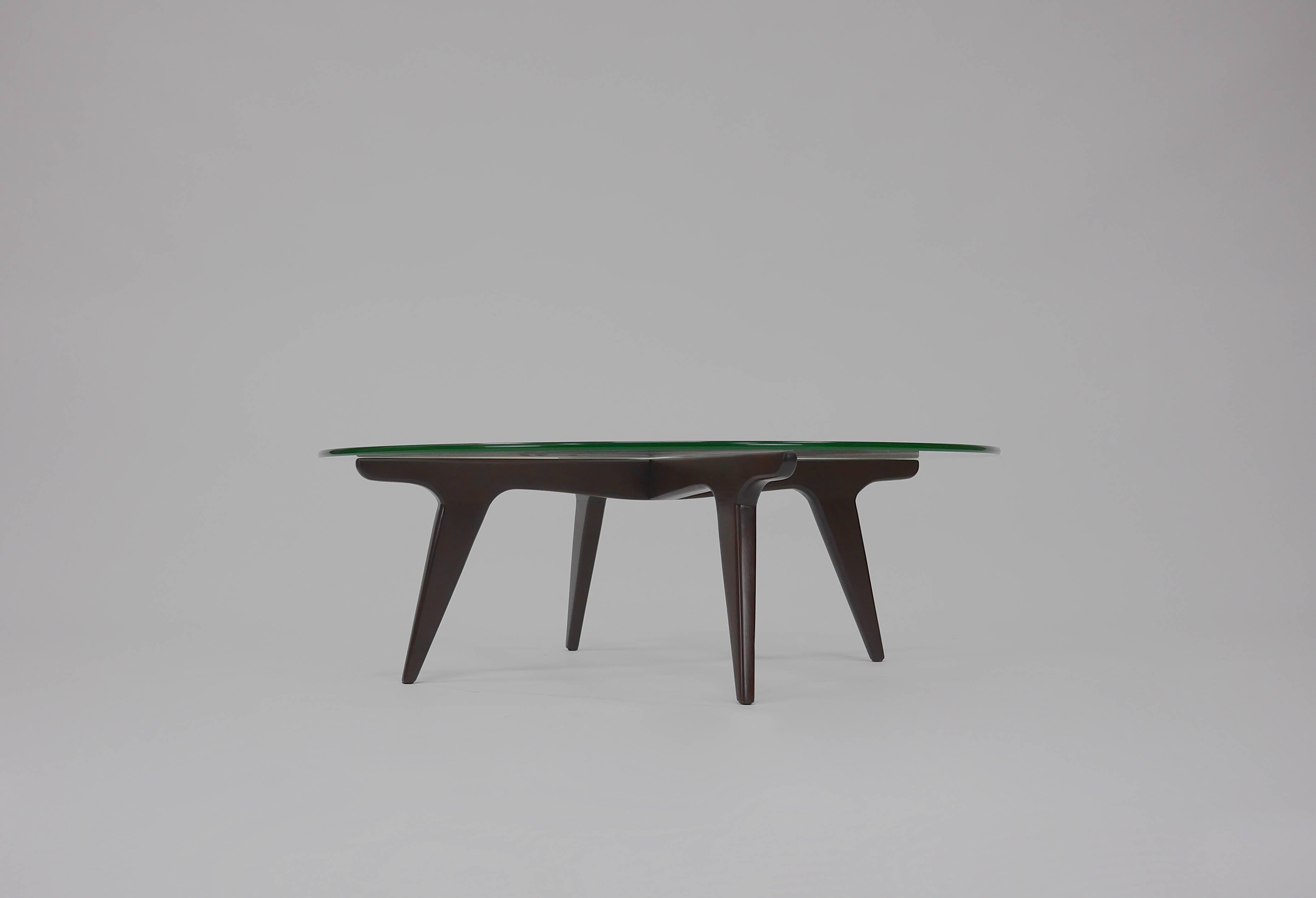 Glass Coffee Table in the Manner of Gio Ponti For Sale