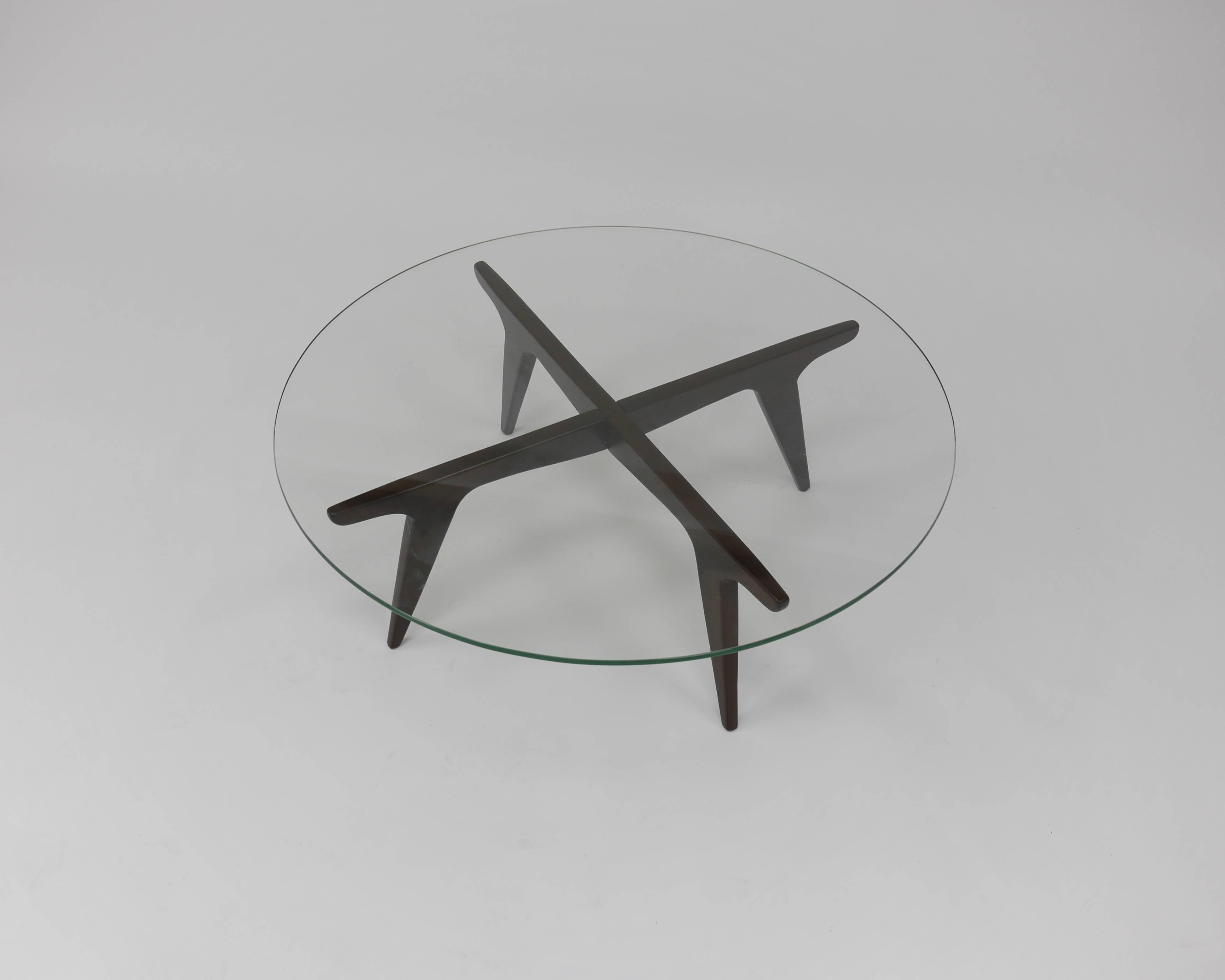 Coffee table in the manner of Gio Ponti. Solid walnut, recent professional restoration. Original glass. 42