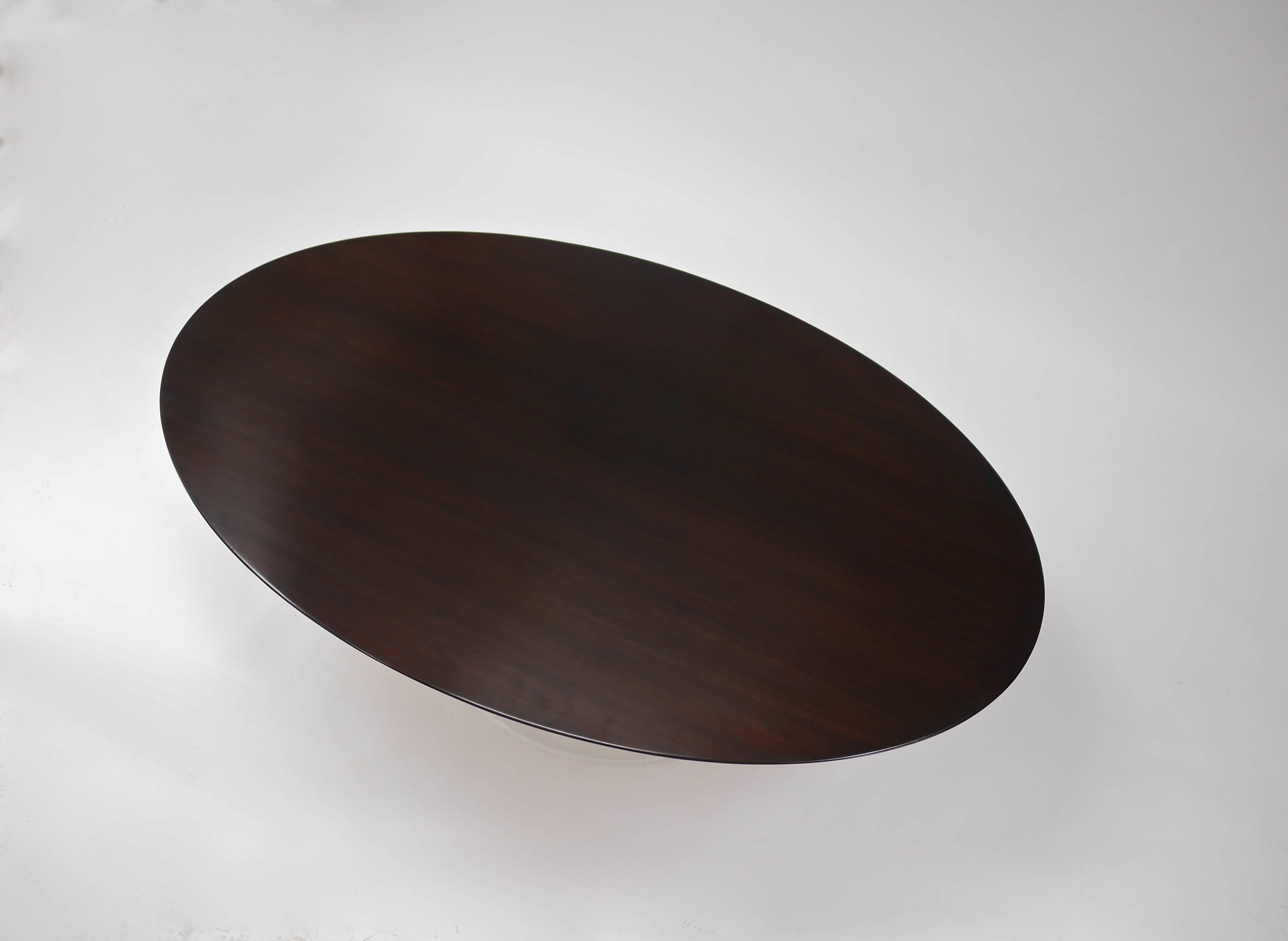 Mid-Century Modern Oval Tulip Dining Table by Eero Saarinen for Knoll