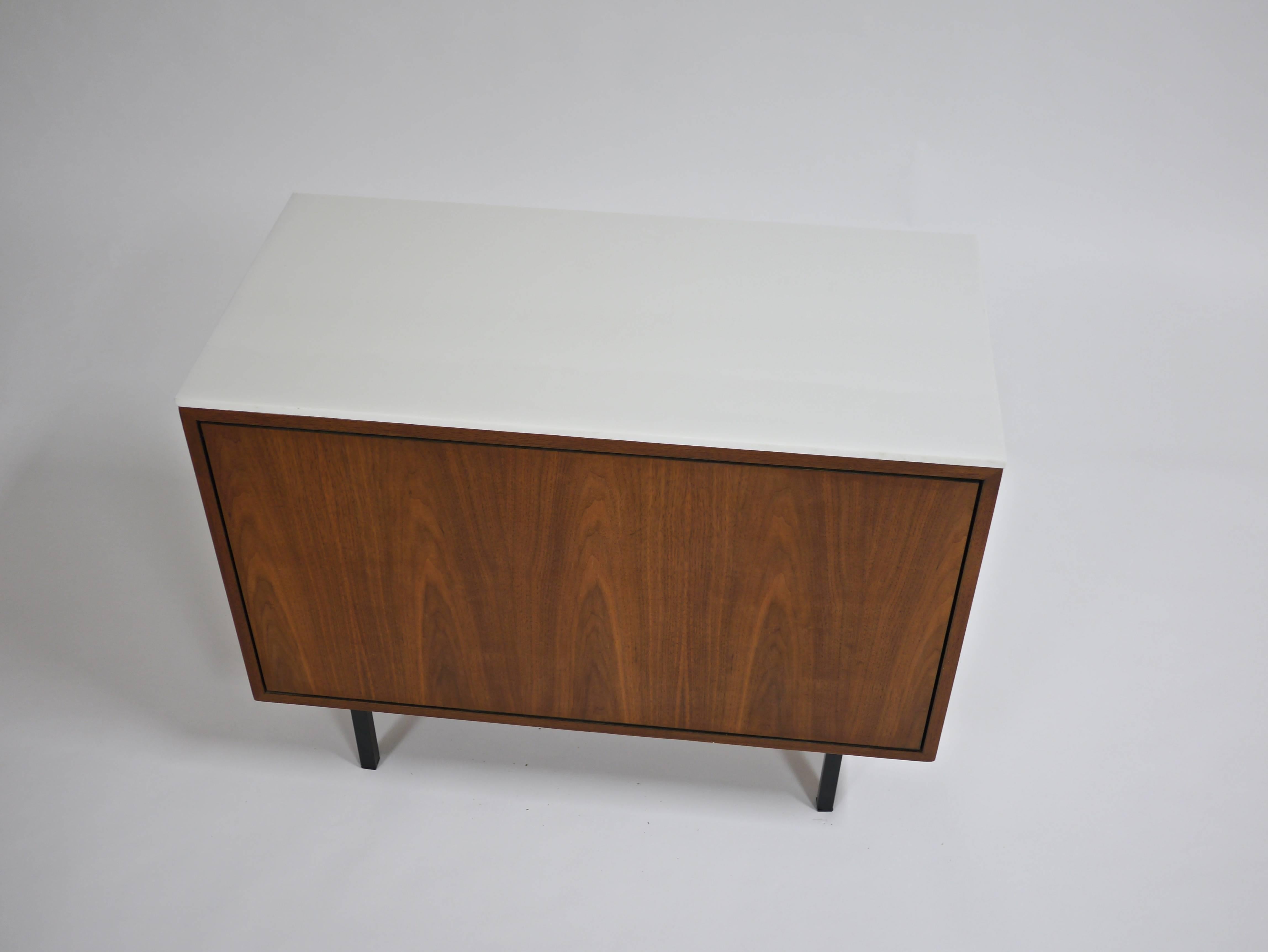 North American Pair of Knoll Bar Credenzas in White Lacquer, Walnut and Vitrolite