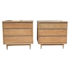 Paire de commodes vintage modernes au style « Mid-Century Modern »