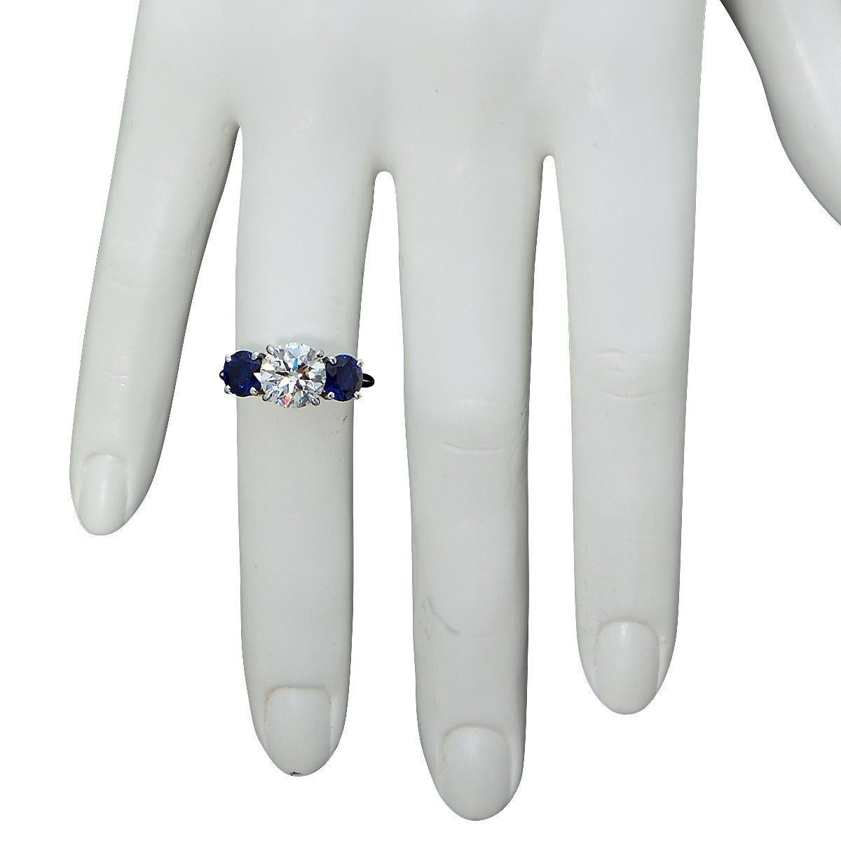 Women's 2.35 Carat E VS1 GIA Tiffany & Co. Sapphire Diamond Platinum Ring