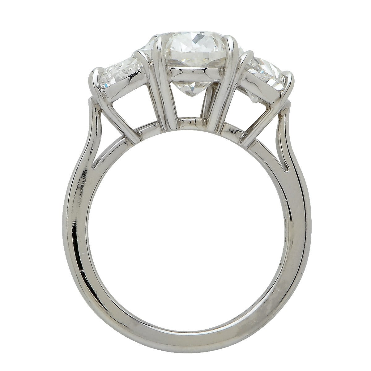 4.03 Carat GIA Cert Oval Diamond Platinum Ring In New Condition In Miami, FL