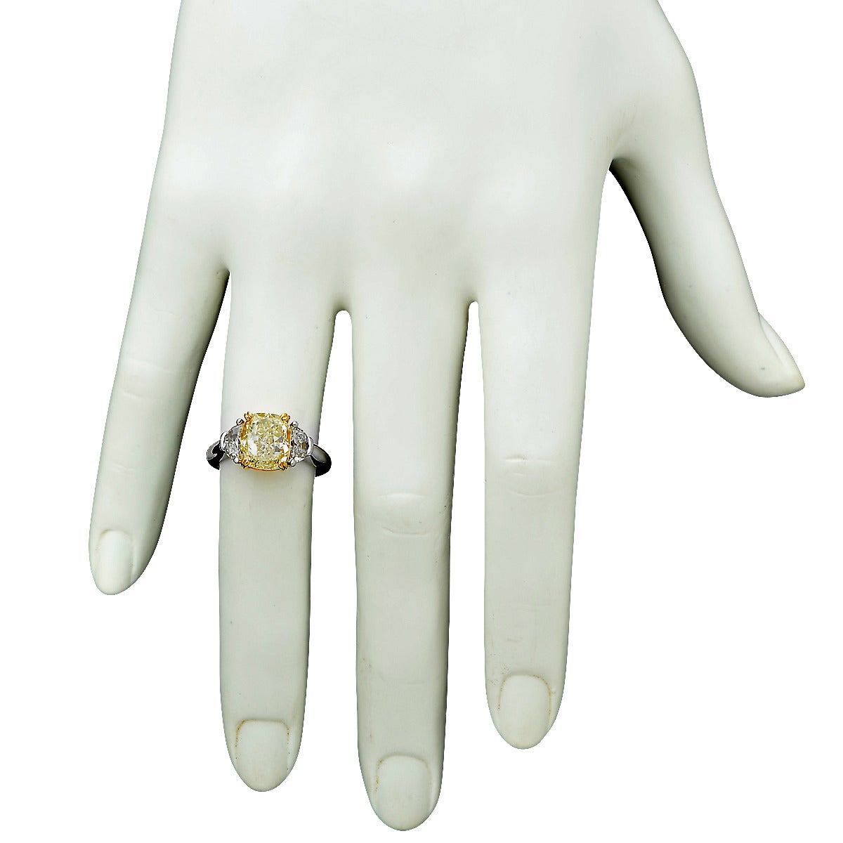 Women's 3.64 Carat GIA Fancy Yellow Diamond Ring