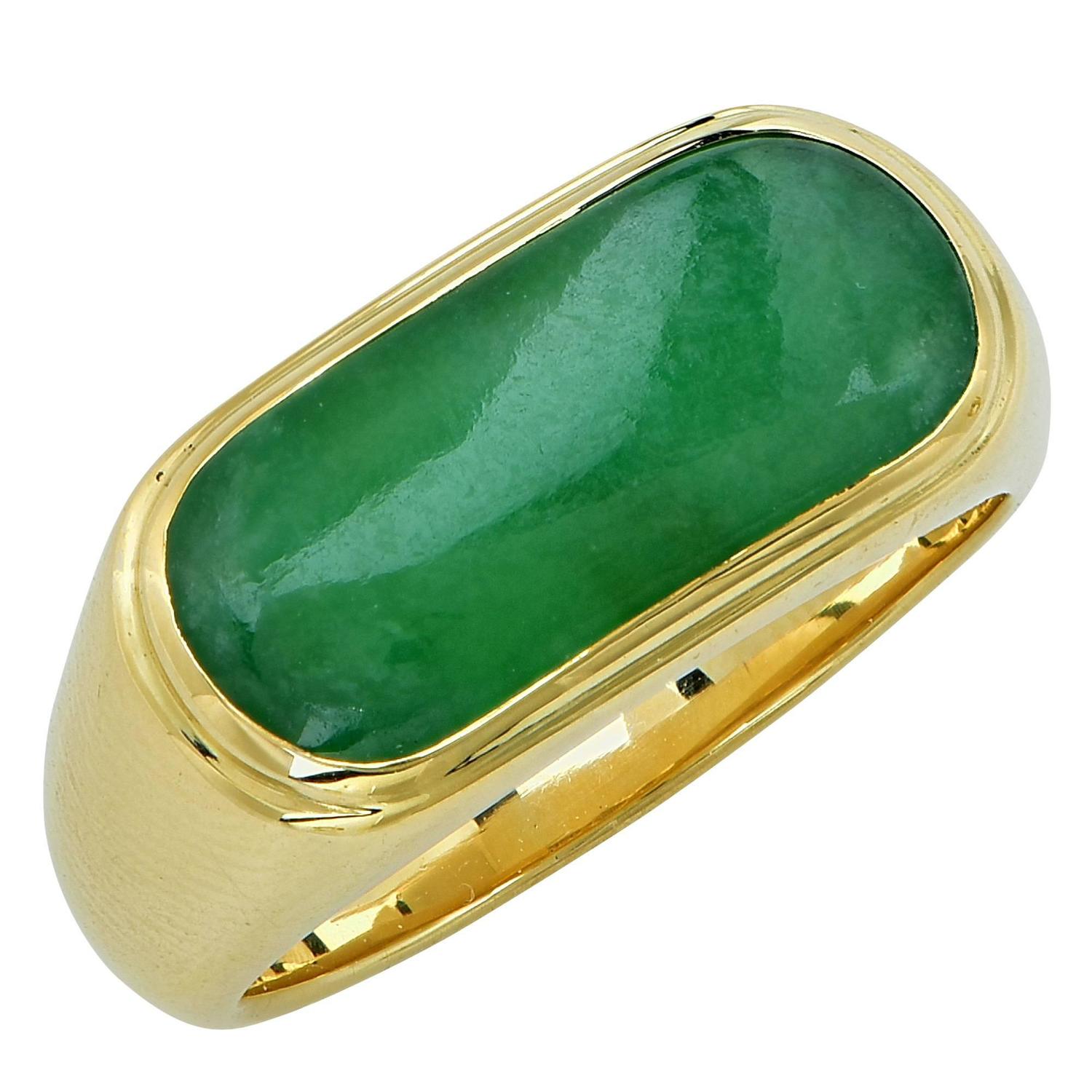 Beautiful Jade Gold Ring For Sale at 1stdibs