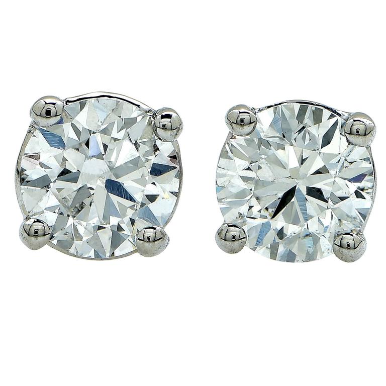 1.34 Carats Diamonds Gold Stud Earrings For Sale