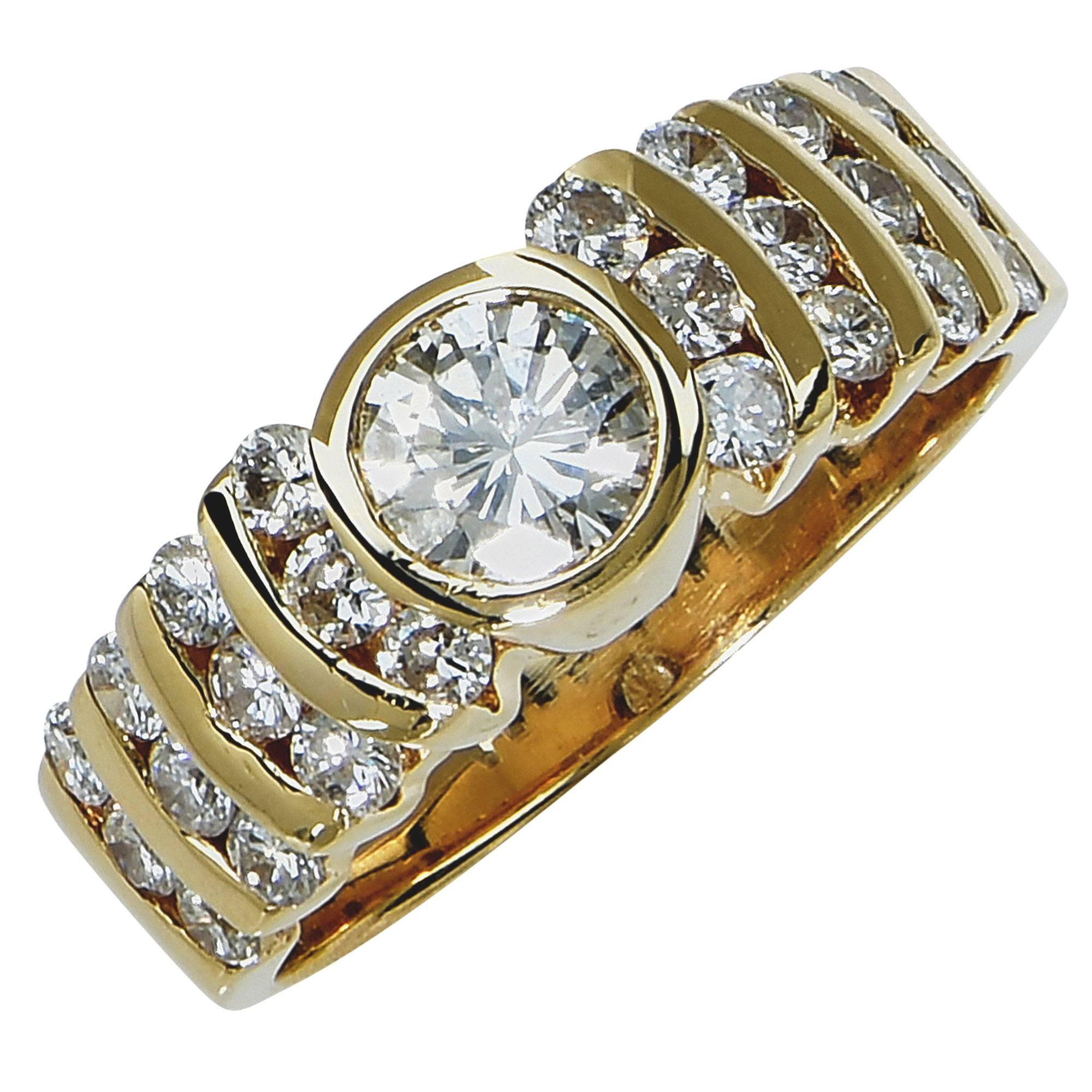 1.10 Carats Diamonds Gold Engagement Ring