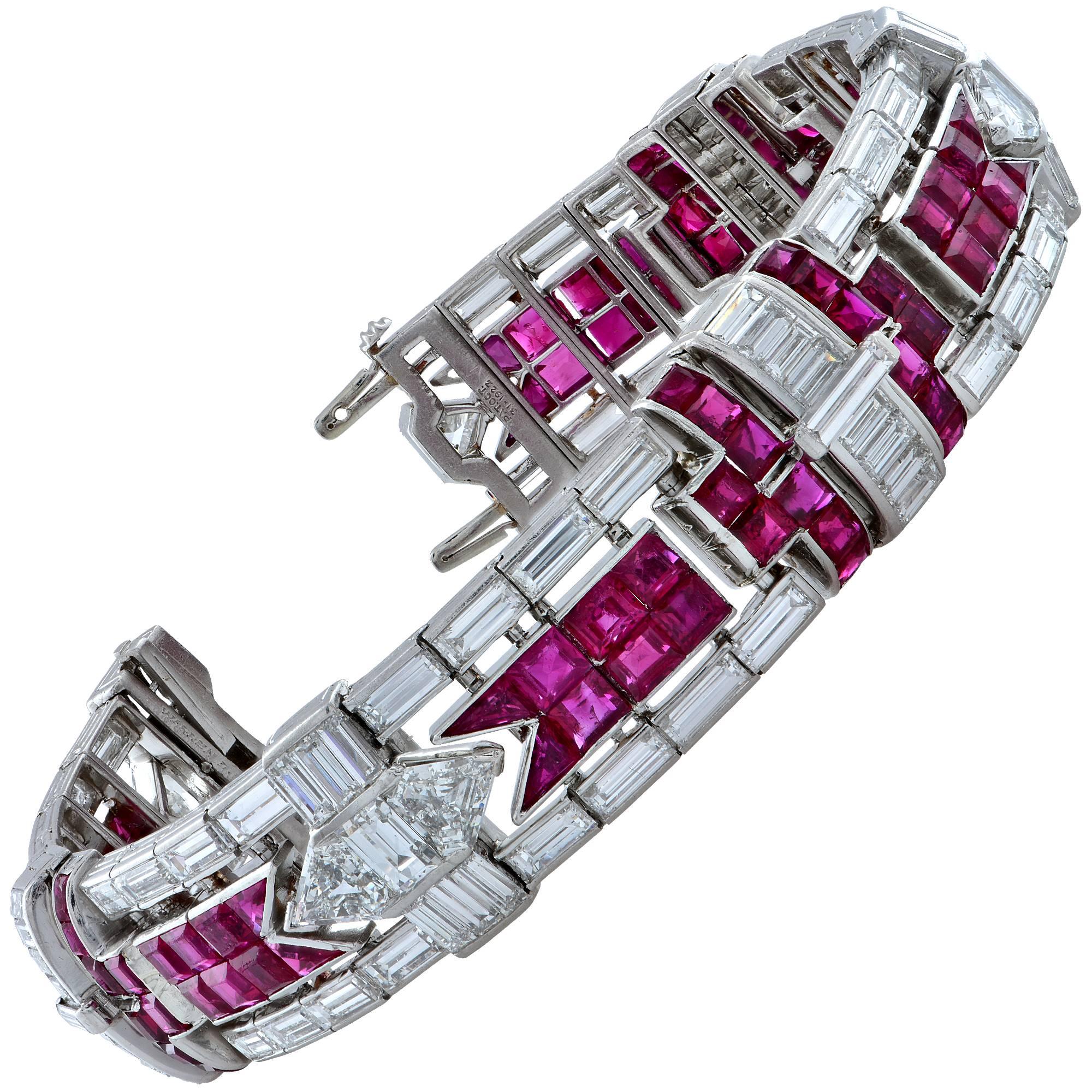 Stunning 45.50 Carat Art Deco Ruby Diamond Platinum Bracelet