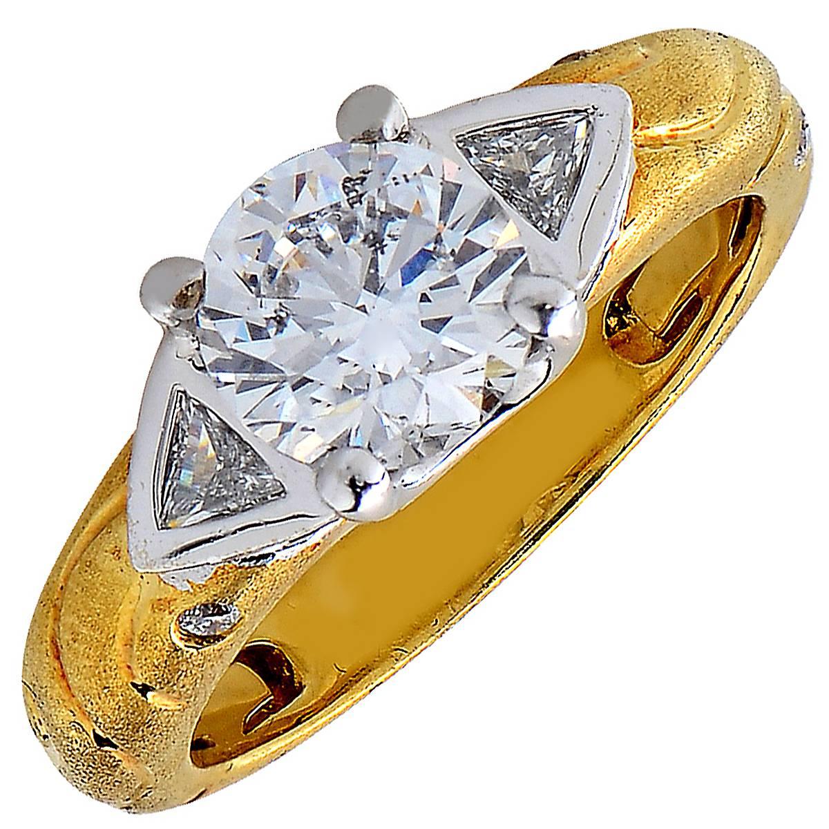 1.50 Carat Diamond Yellow Gold Engagement Ring For Sale