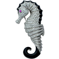 Estro Diamond and Onyx Seahorse