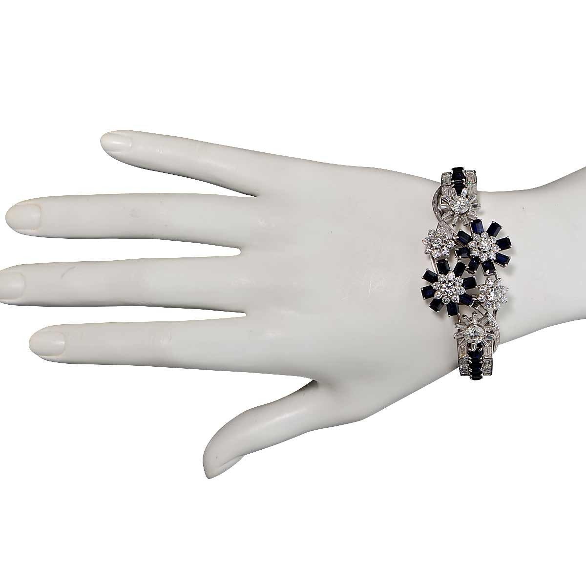 Gorgeous Sapphire Diamond Platinum Floral Motif Bracelet In Excellent Condition In Miami, FL
