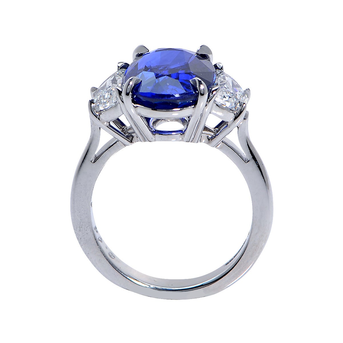 6.14 Carat Ceylon Sapphire Ring For Sale at 1stdibs