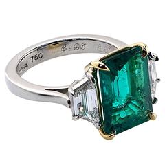 Elegante anello con diamante smeraldo in oro e platino da 4,96 carati GIA Cert