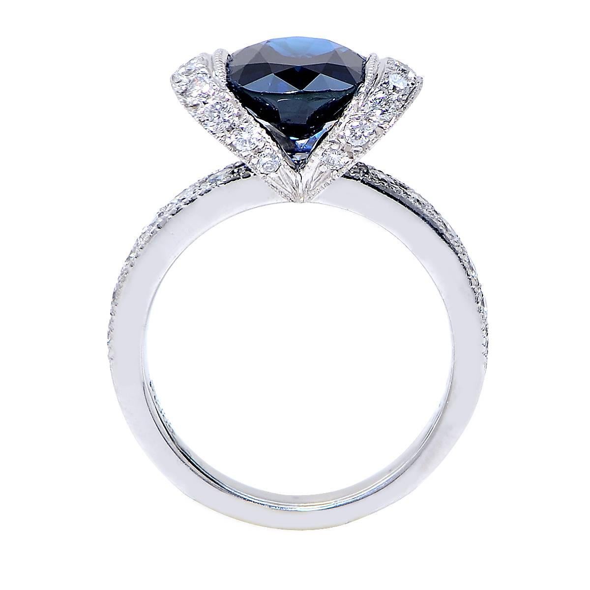 Oval Cut Vivid Diamonds GIA Certified 2.71 Carat Sapphire Platinum Ring