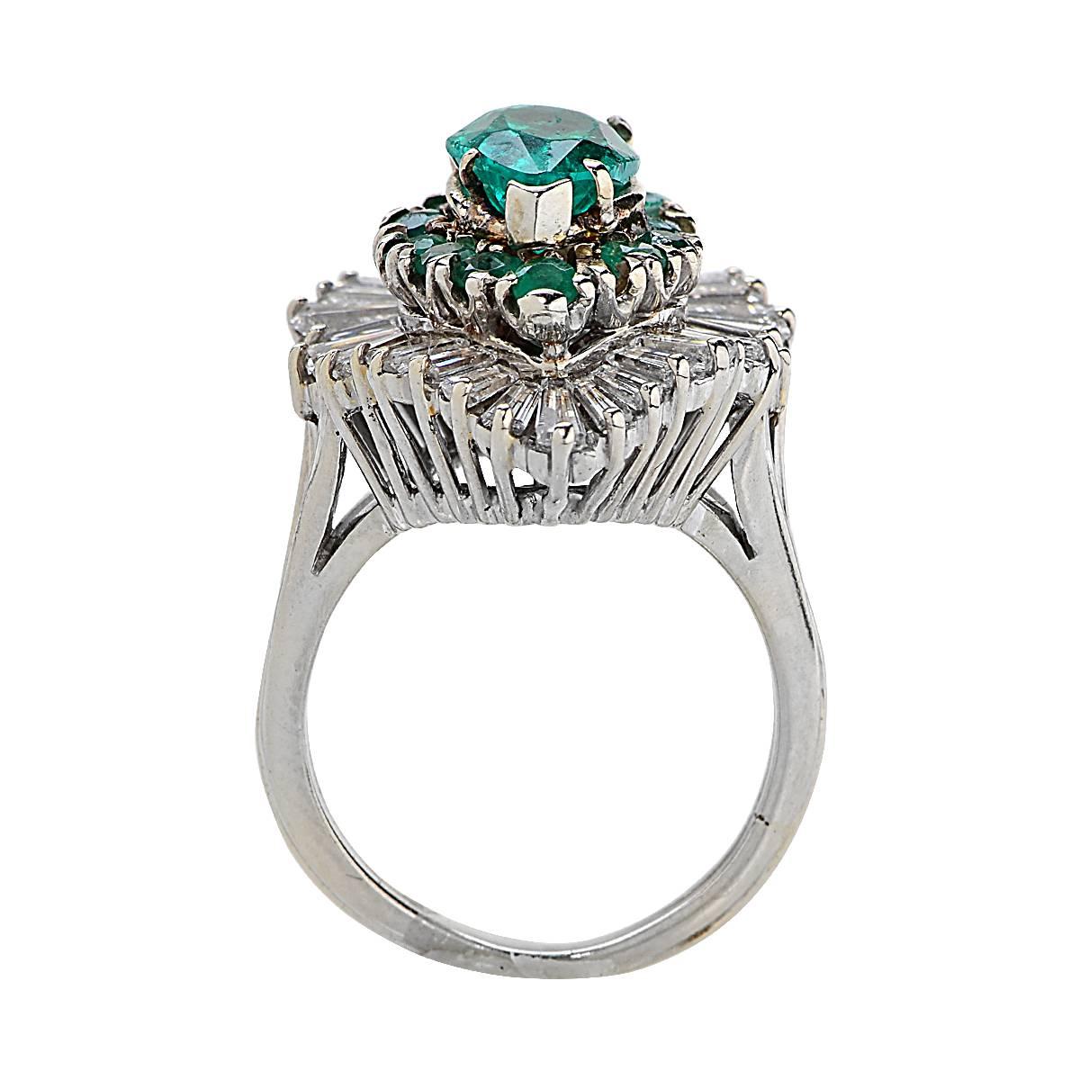 1.57 Carat Emerald Diamond Gold Ballerina Ring In Excellent Condition In Miami, FL