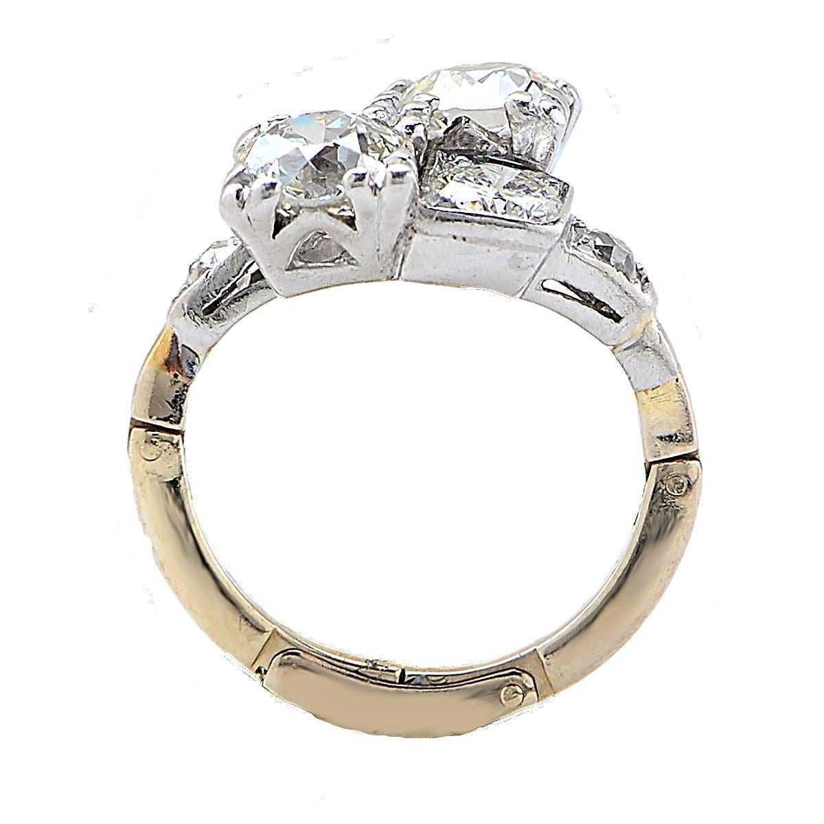 Diamond Platinum Ring In Excellent Condition In Miami, FL