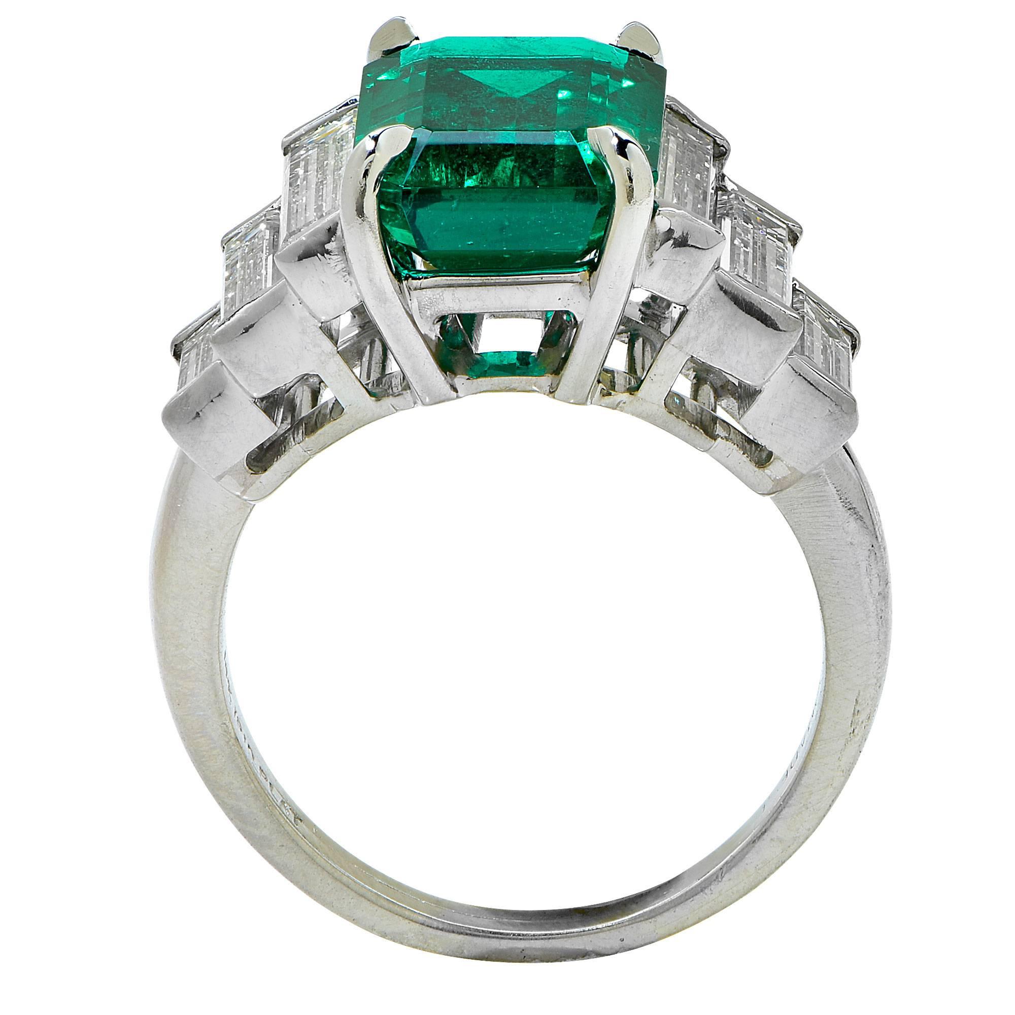 Women's Gorgeous 3.33 Carat Emerald Diamond Platinum Ring