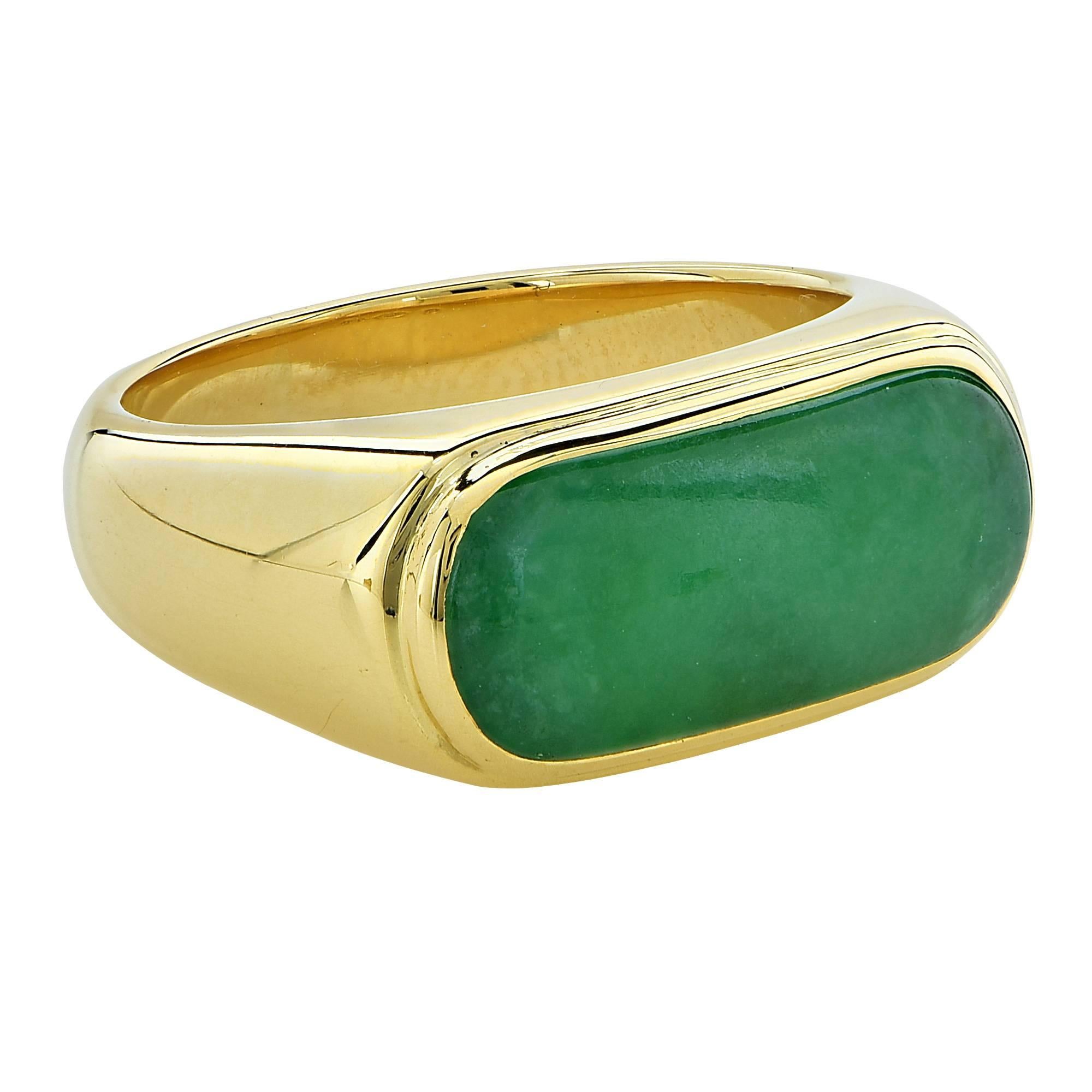 Beautiful Jade Gold Ring In Excellent Condition In Miami, FL