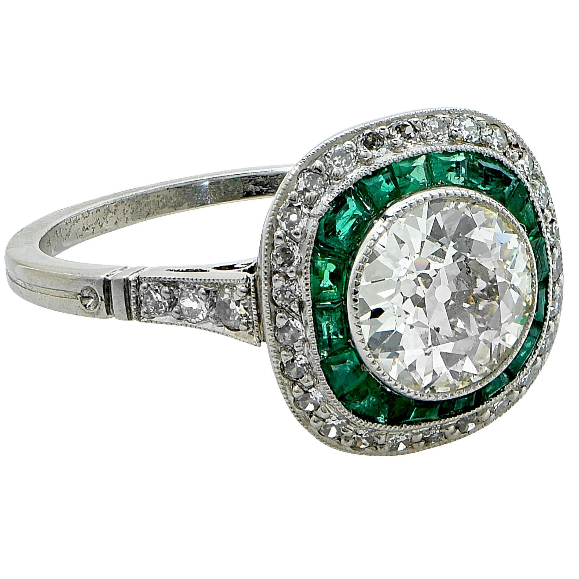 1.80 Carat Art Deco Diamond Platinum Engagement Ring In Excellent Condition In Miami, FL