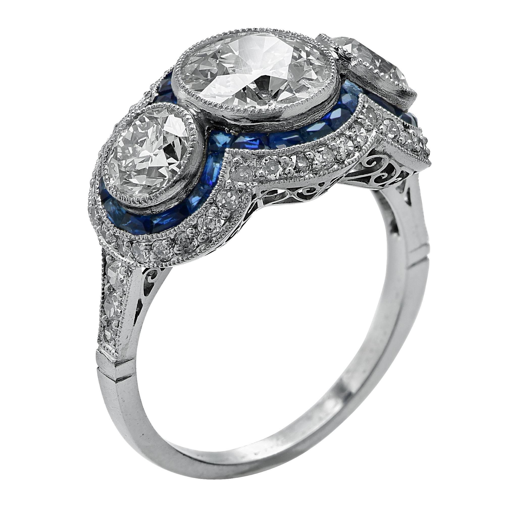 3.74 Karat Diamant Saphir Platin Drei Stein Ring Damen