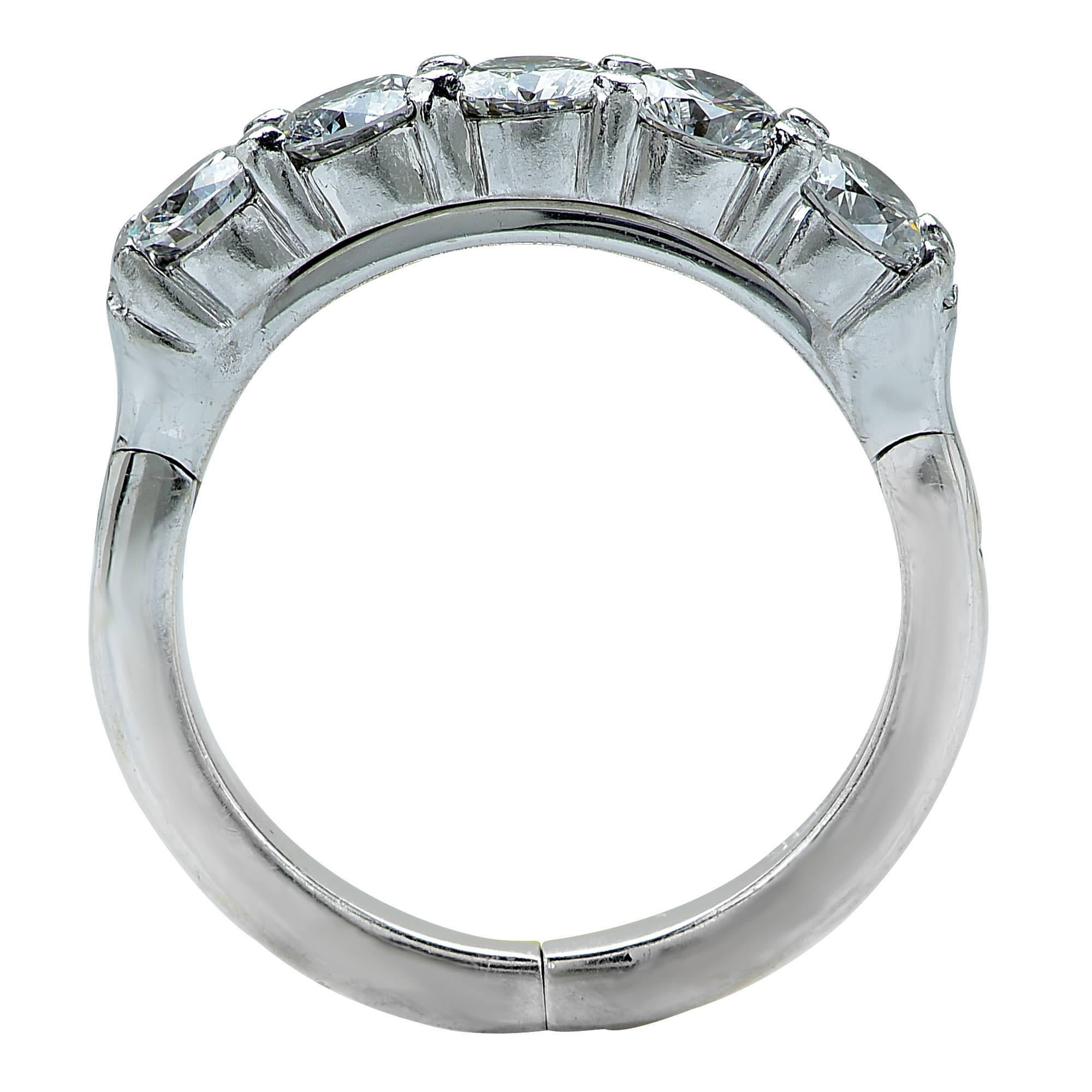 1.25 Carats Diamonds Platinum Band Ring In Excellent Condition In Miami, FL