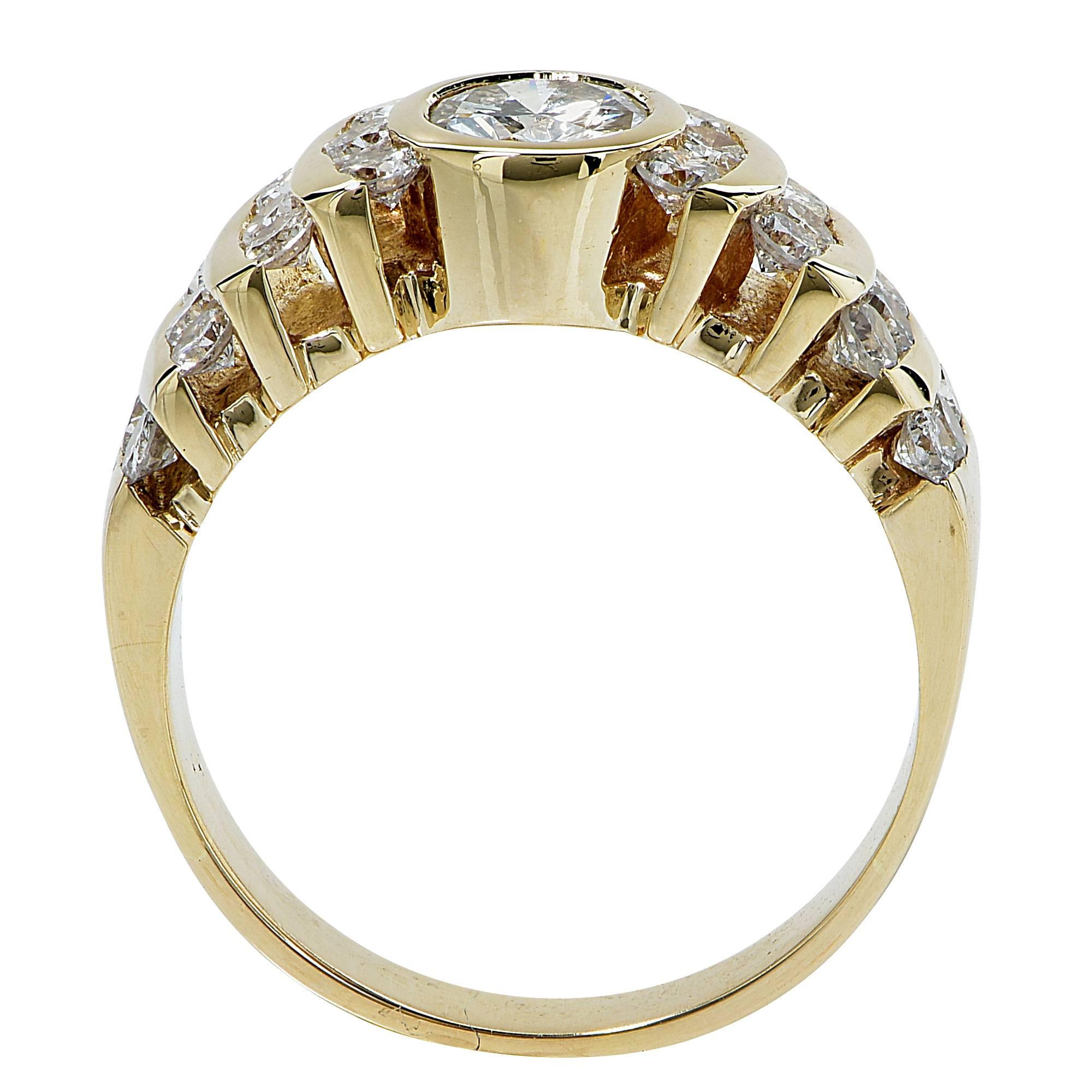 Women's 1.10 Carats Diamonds Gold Engagement Ring