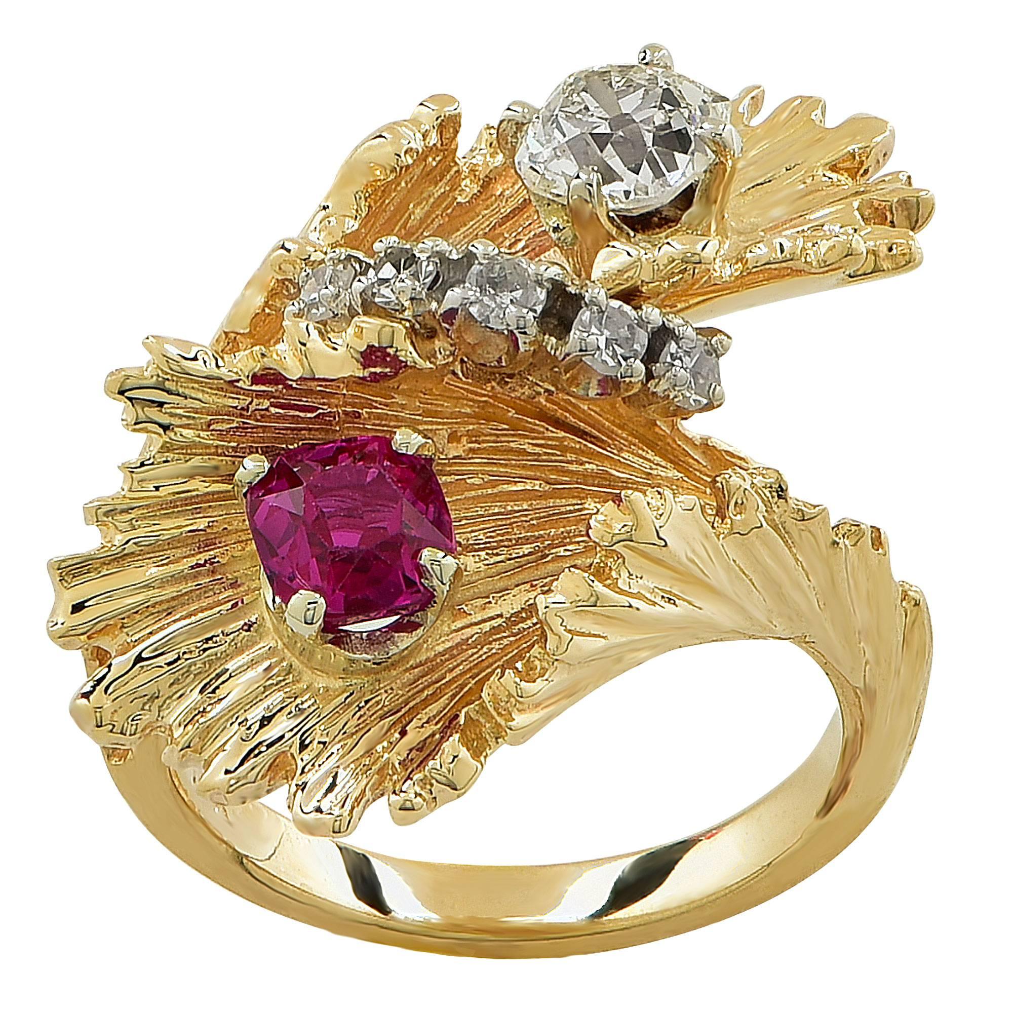 Original Diamond and Ruby Leaf Ring In Excellent Condition In Miami, FL