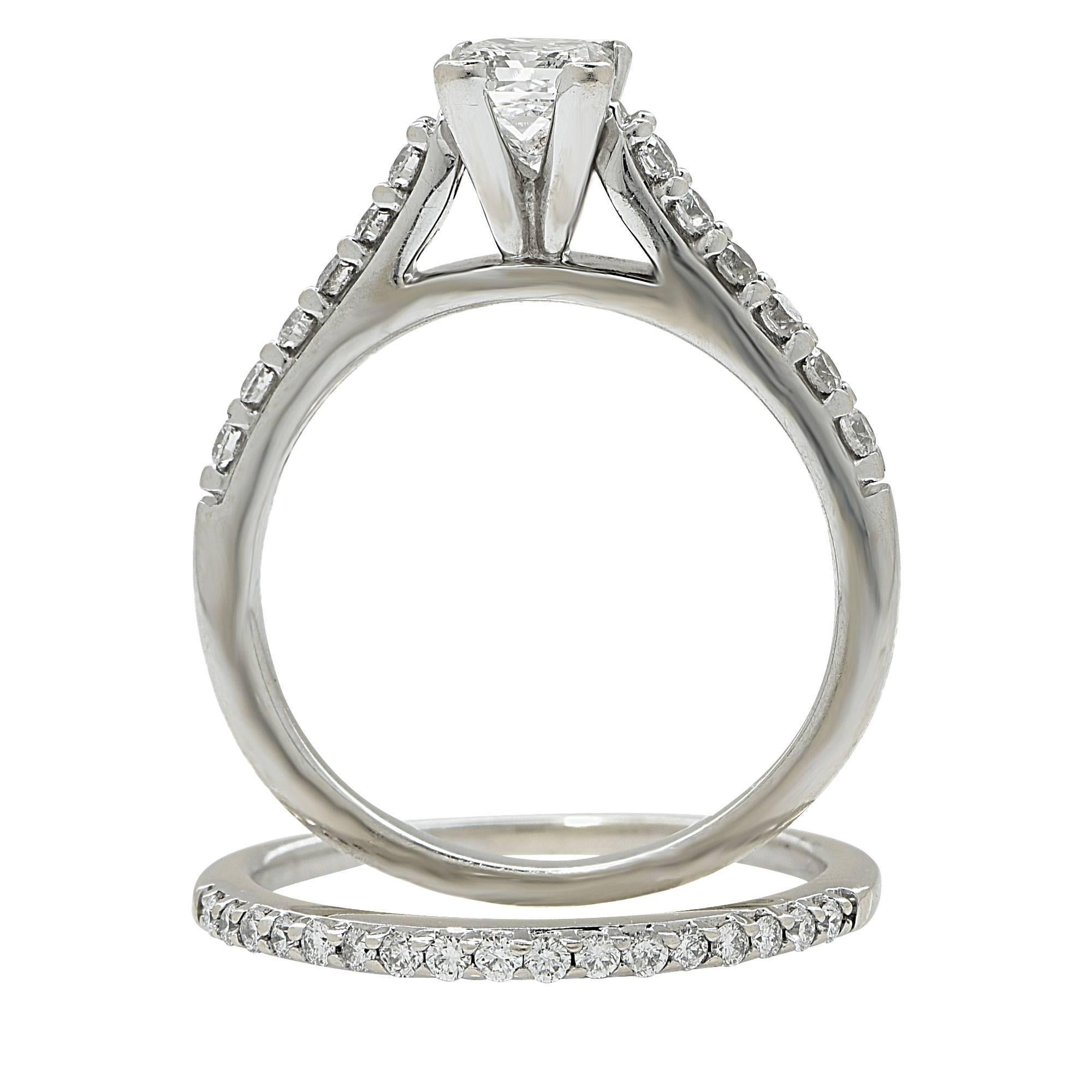 Women's 1.50 Carat Diamond Gold Engagement Ring and Band Set