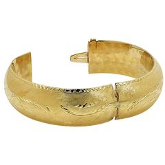 Yellow Gold satin finish Bangle Bracelet
