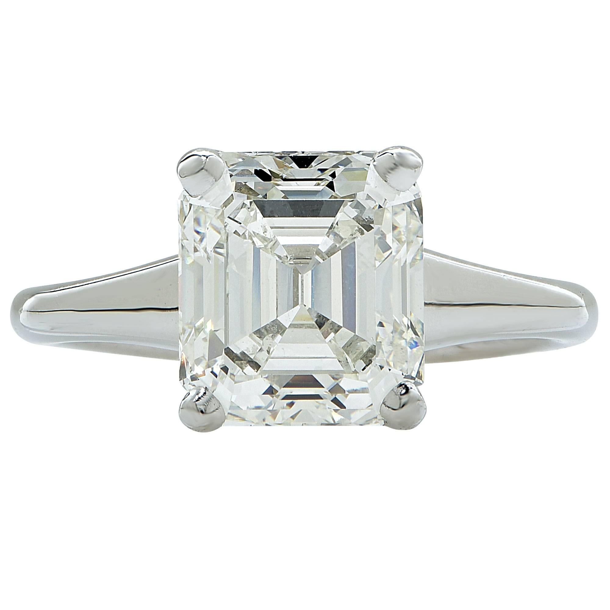 Platinum solitaire ring featuring a 3.14ct I color VS2 clarity GIA graded emerald cut diamond.

The ring is a size 6 and can be sized up or down.
It is stamped and tested as platinum.
The metal weight is 6.06 grams.

This diamond ring is accompanied