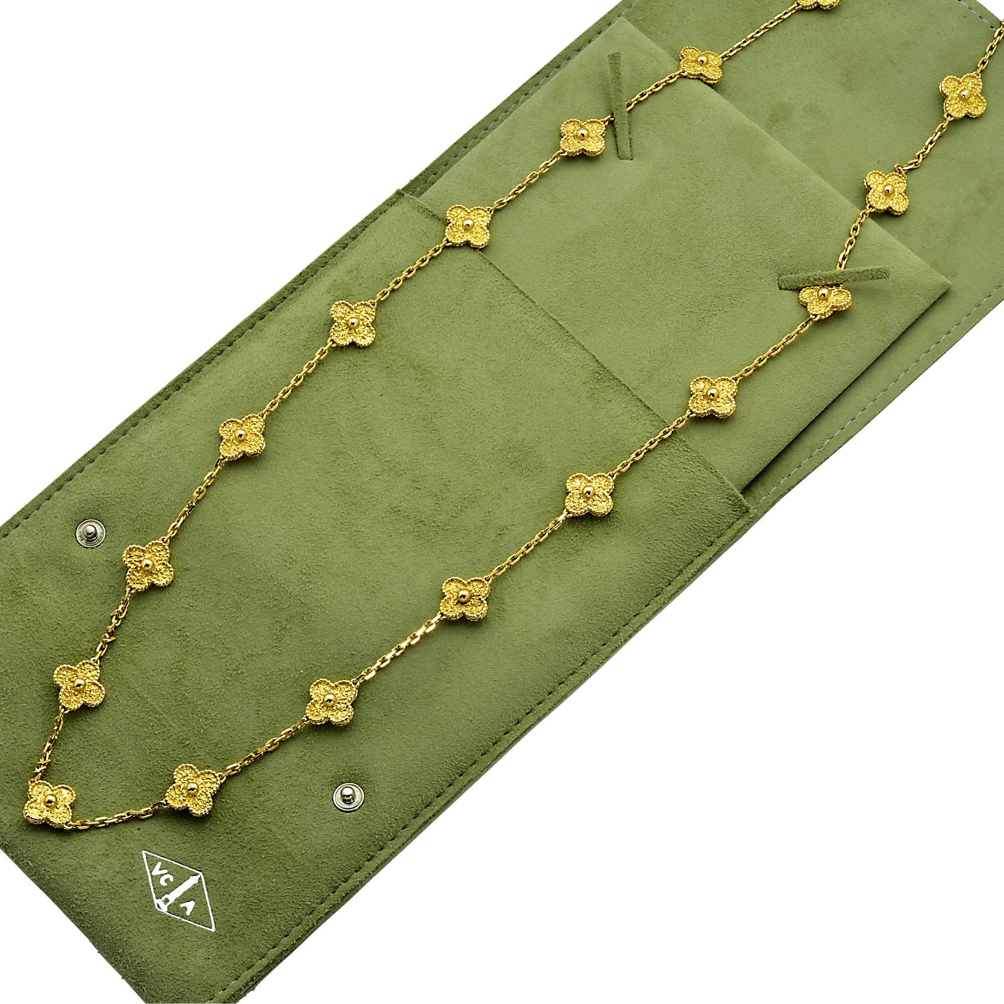 Van Cleef & Arpels Vintage Alhambra 20 Motif Necklace In Excellent Condition In Miami, FL