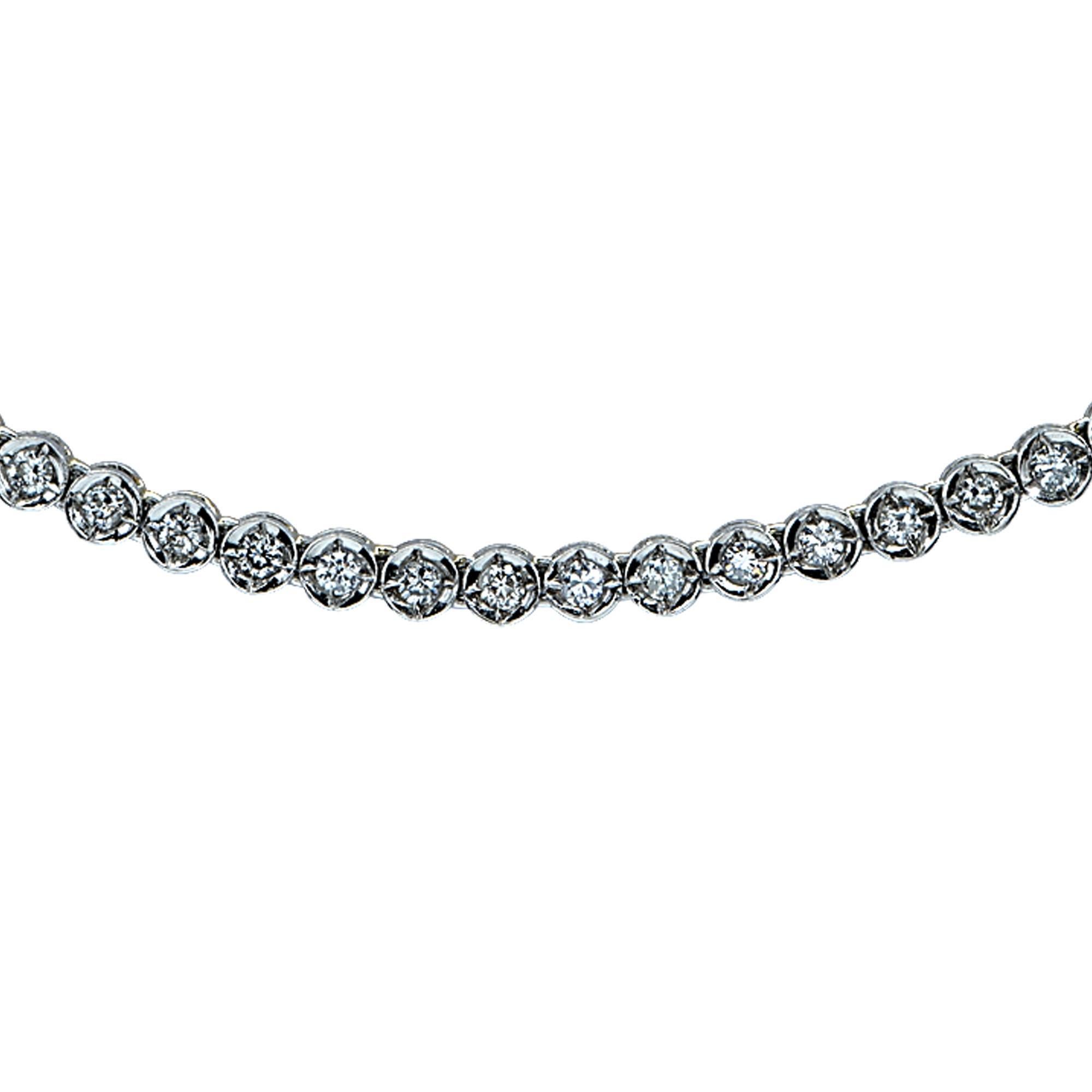 Beautiful platinum diamond line necklace featuring 126 round brilliant cut diamonds weighing approximately 3cts total, H-I color, SI- I1 clarity. This necklace measures 16.25 inches in length and 3.2mm in width.

It is stamped and/or tested as