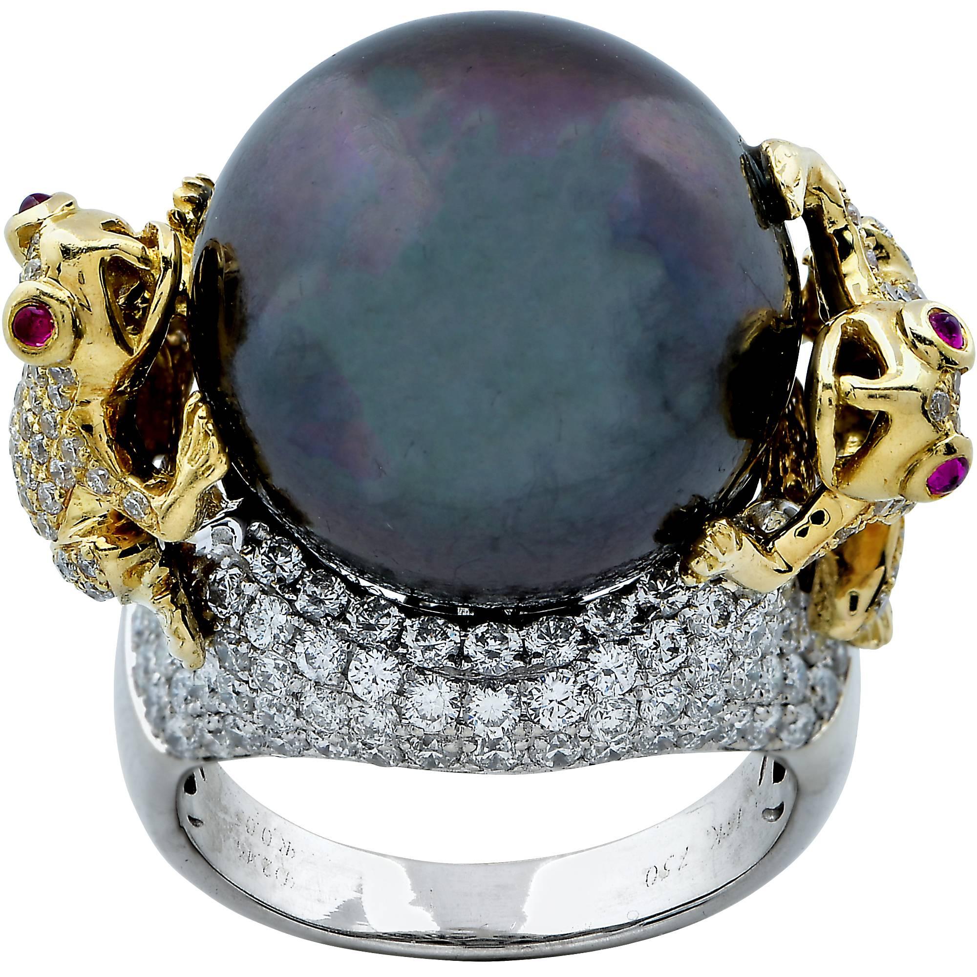 Unique Tahitian Pearl Ring with Diamond Pave Frogs In Excellent Condition In Miami, FL