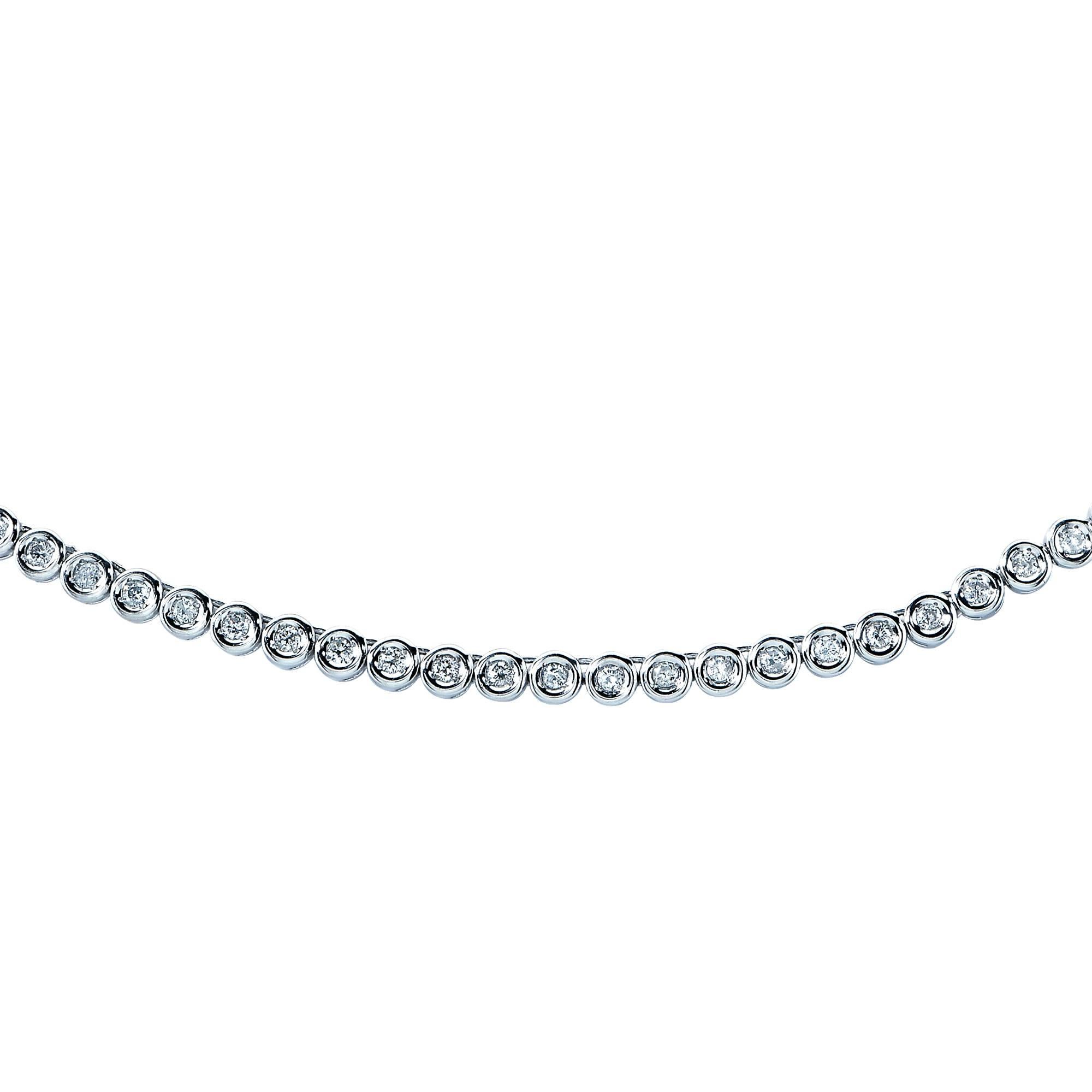 Platinum diamond necklace featuring 145 round brilliant cut diamonds weighing 3.28cts G color I1 clarity.

The necklace measures 18 inches in length.
It is stamped and/or tested as platinum.
The metal weight is 31.87 grams.

This diamond necklace is