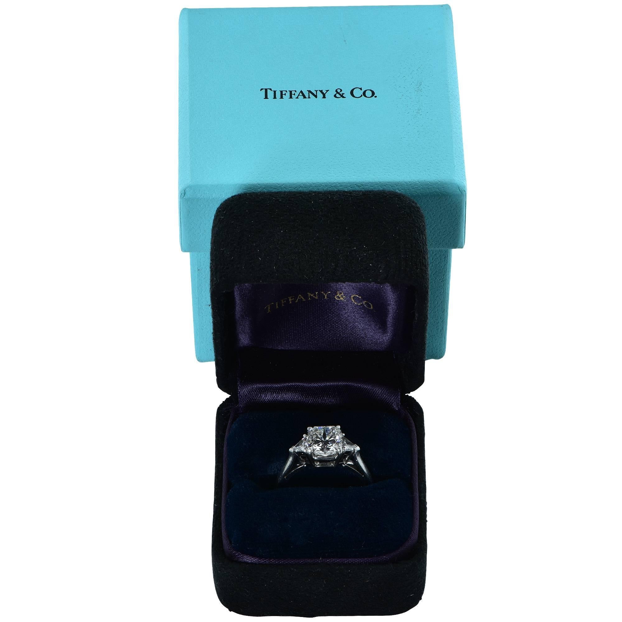 Modern Tiffany & Co. GIA Graded 2.59 Carat Diamond Engagement Ring