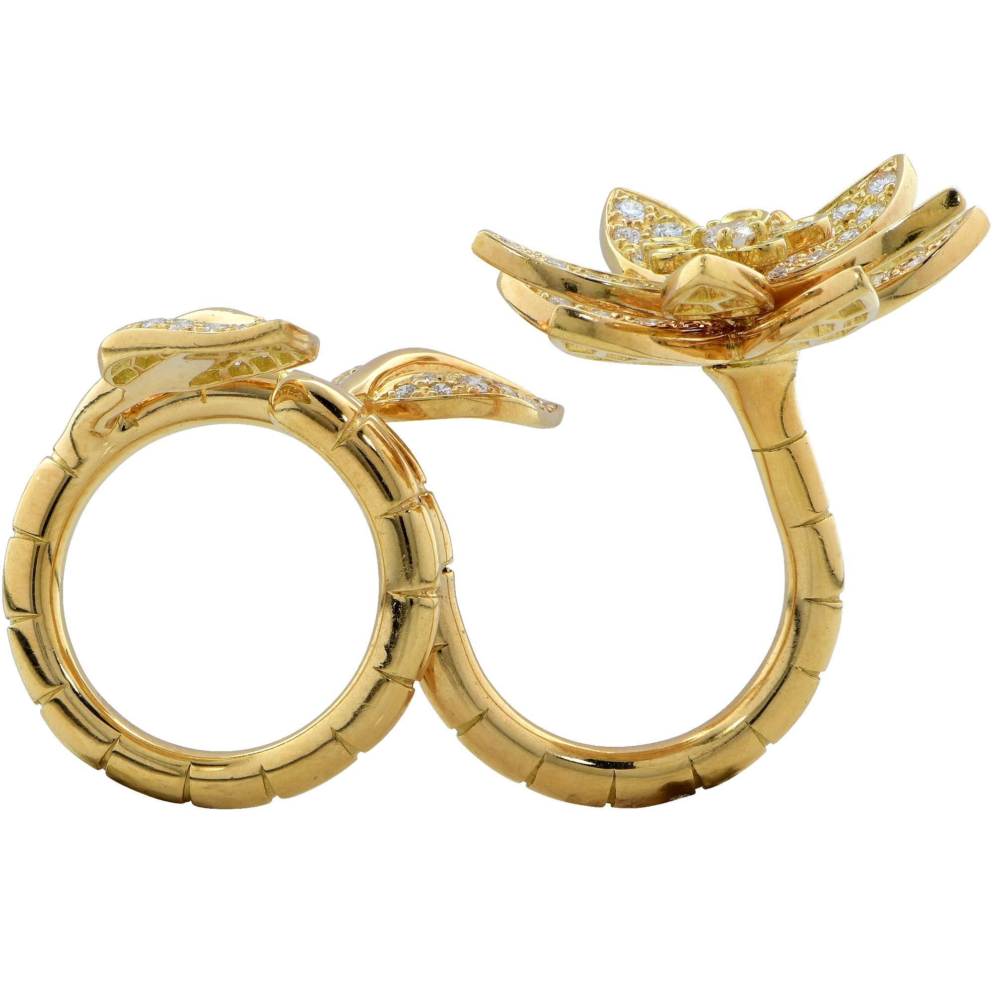 Women's Van Cleef & Arpels Lotus Flower Ring