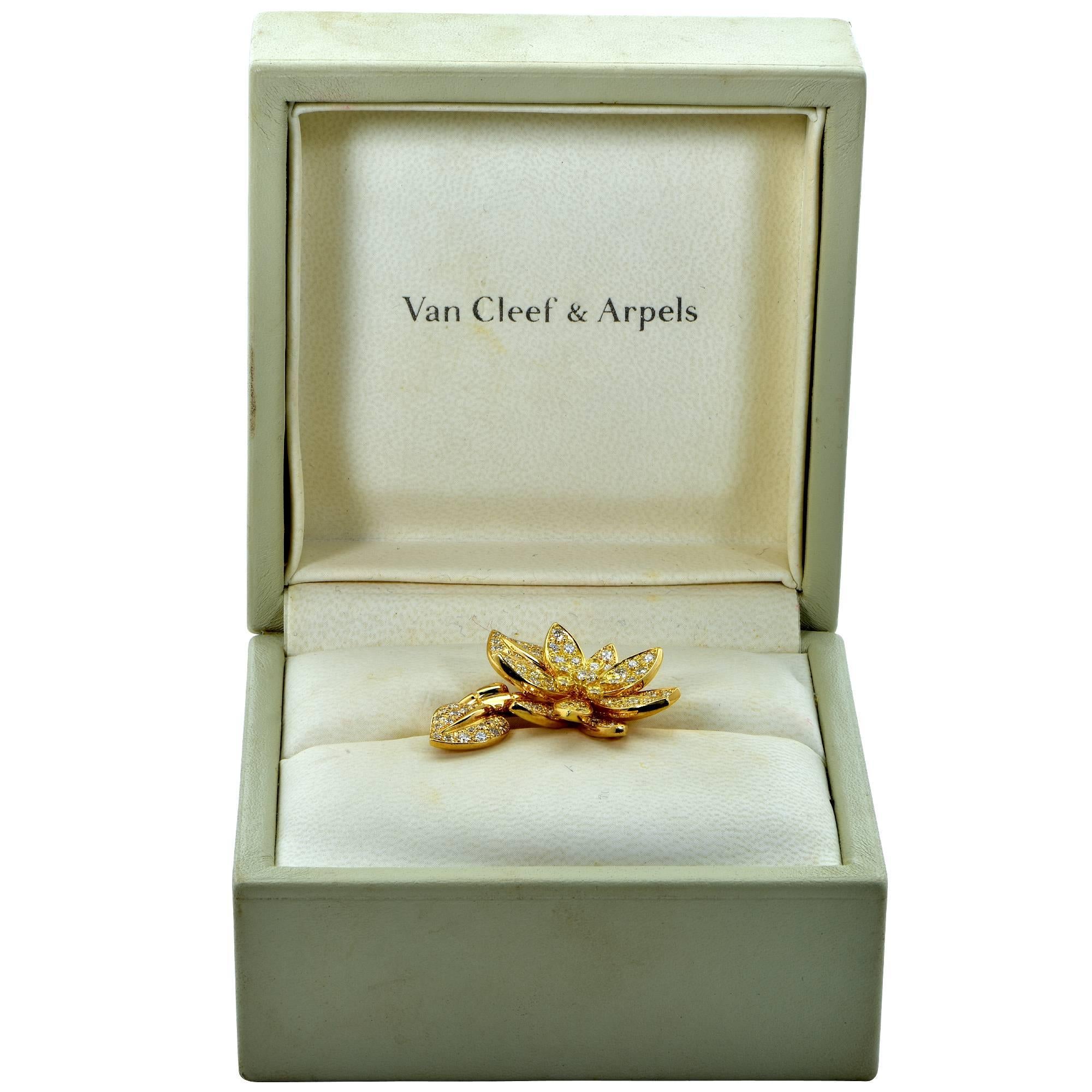 Van Cleef & Arpels Lotus Flower Ring 1