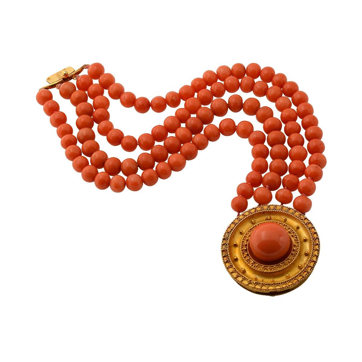 Circa 1880s 20k Yellow Gold Antique Etruscan Revival Coral Set In Excellent Condition In Miami, FL