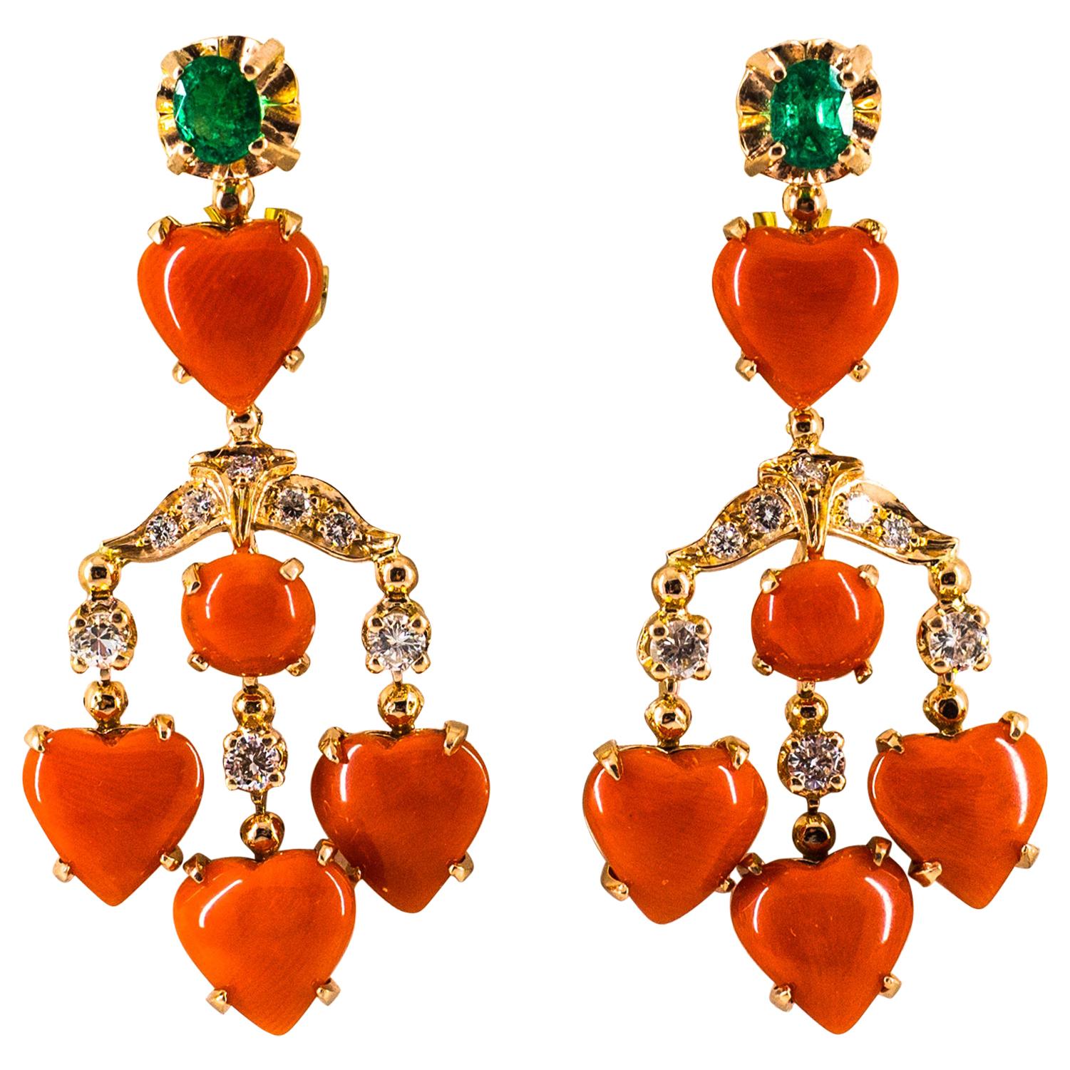 Orecchini in oro giallo Art Nouveau Mediterraneo Corallo Rosso Diamante Bianco Smeraldo