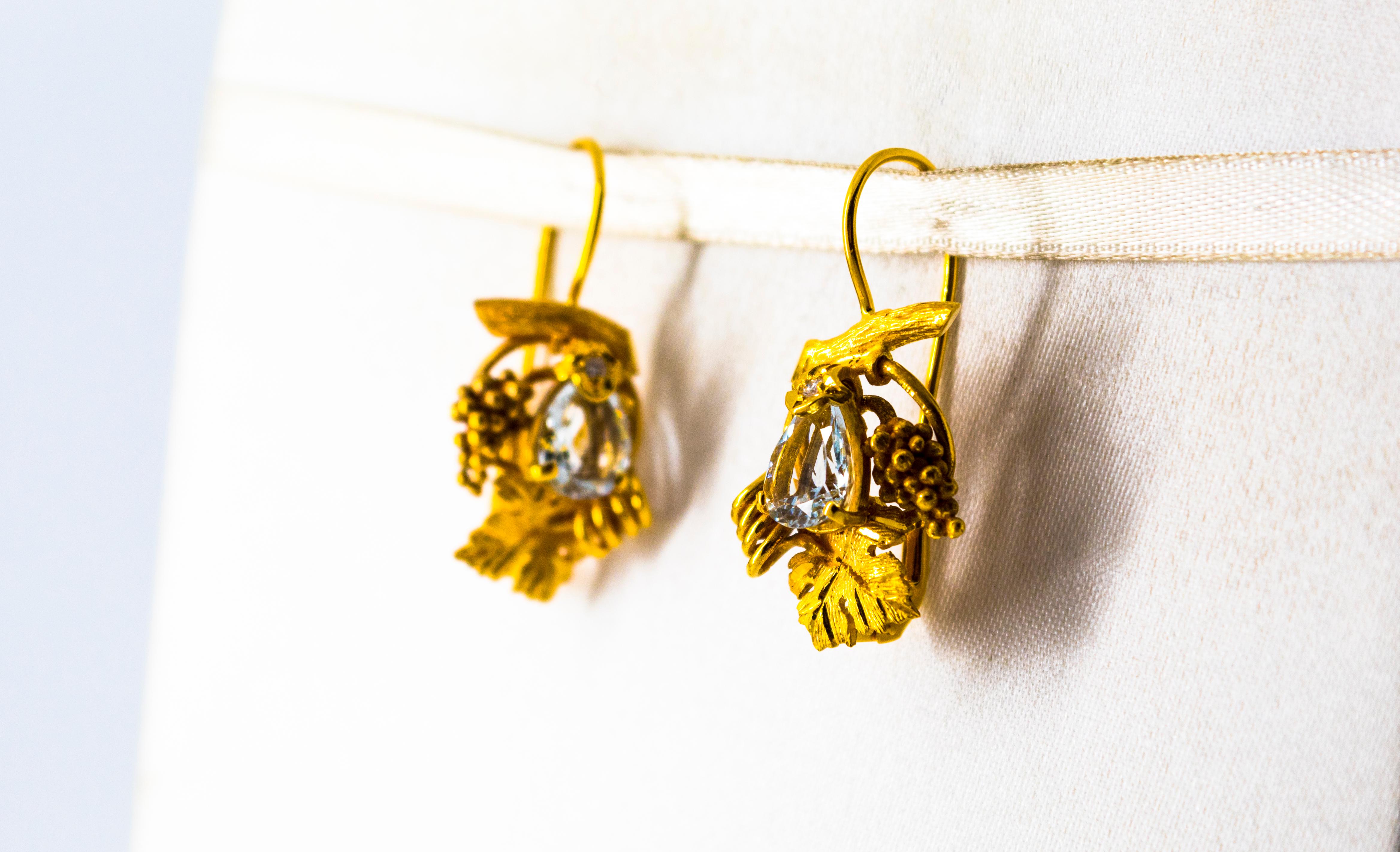 Orecchini a leva in oro giallo con diamante bianco e acquamarina in stile Art Nouveau in vendita 1