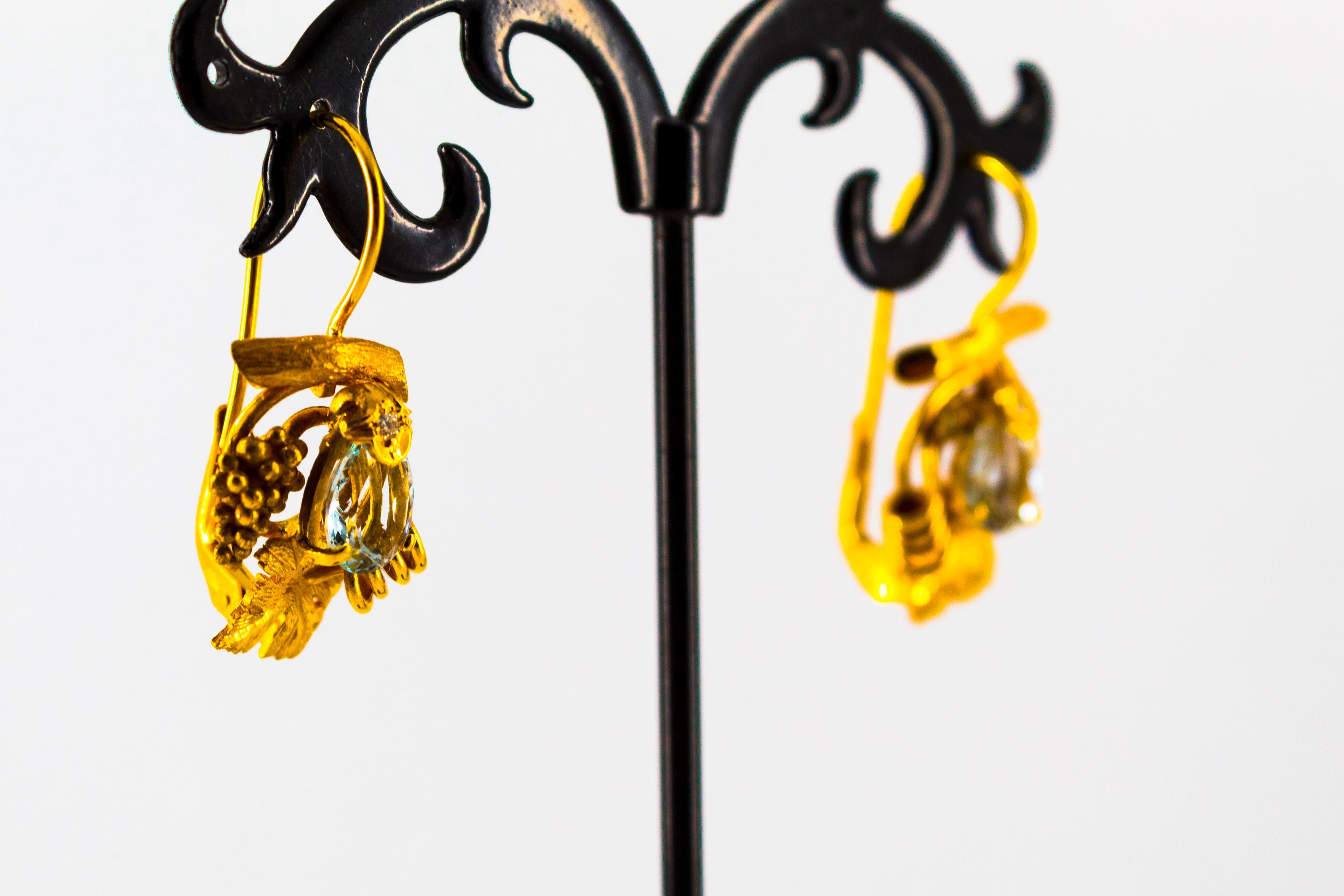 Orecchini a leva in oro giallo con diamante bianco e acquamarina in stile Art Nouveau in vendita 7