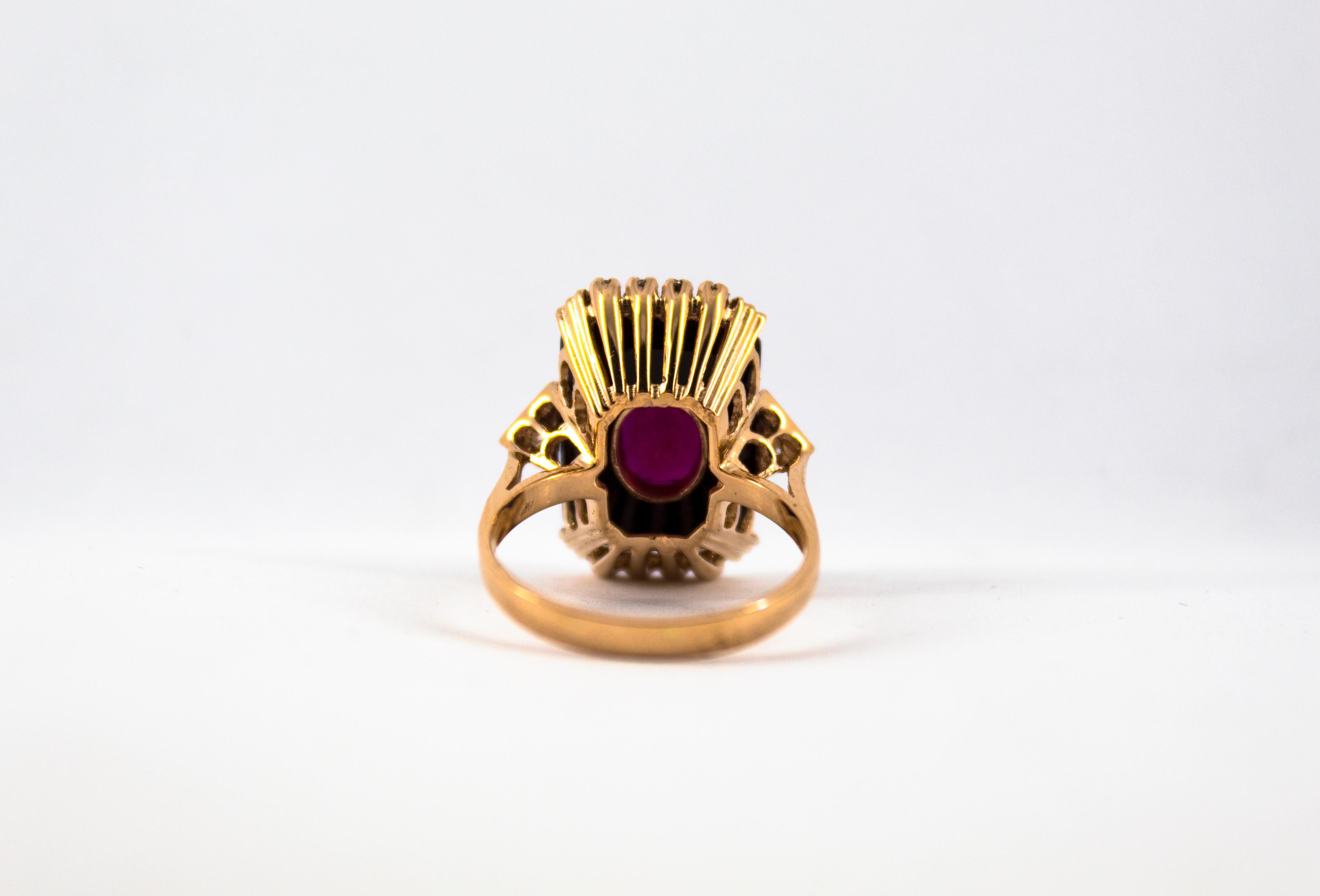 2.10 Carat Ruby Onyx 0.18 Carat White Diamond Yellow Gold Cocktail Ring 4