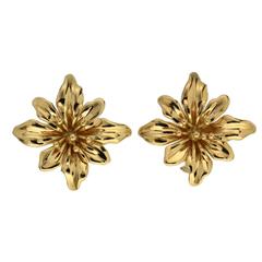 Octopetal Flower Earrings in Gold 12