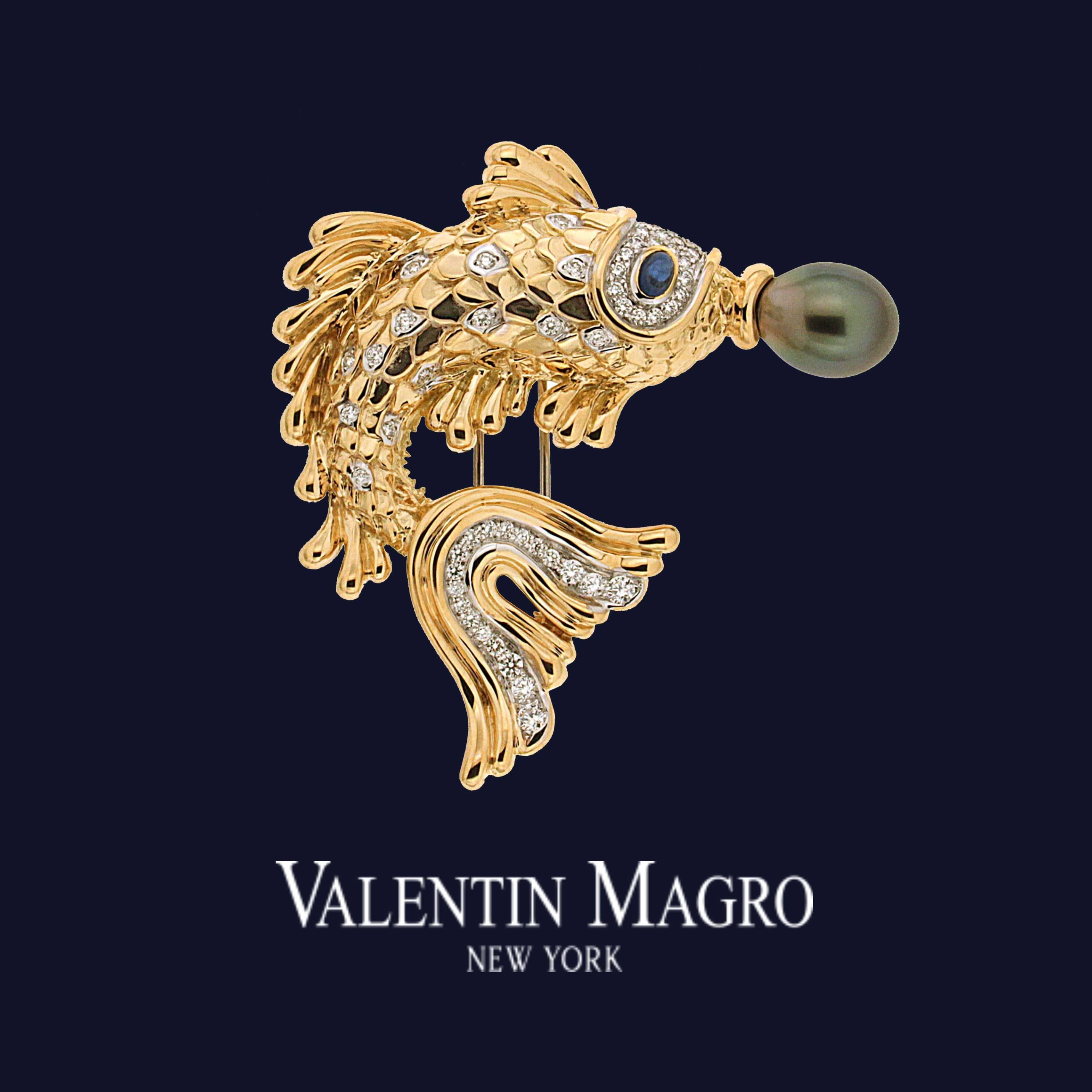 This lovely brooch ‘Pescado del Orient’  features a whimsical fish in 18kt yellow gold with sapphire eye, pave diamonds and Tahitian Pearls.
