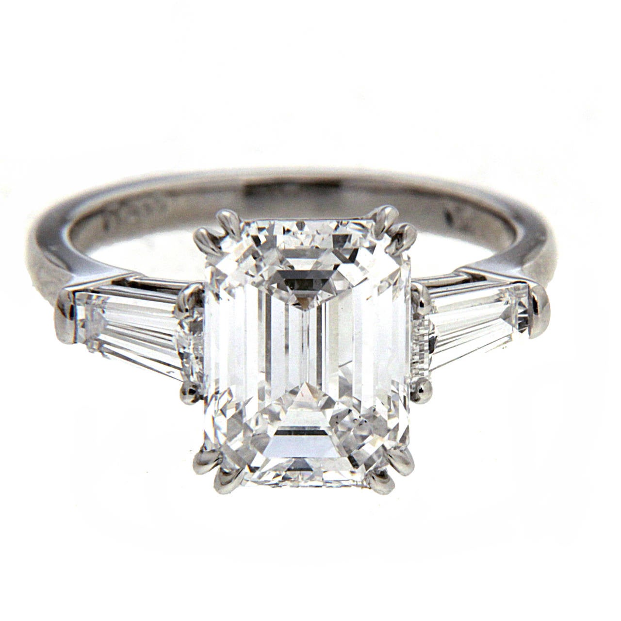 Luxury 3 Carat Emerald Cut Engagement Ring