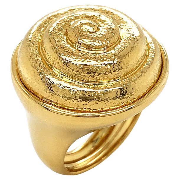 Snail Shell Rings Textured 18K Yellow Gold Snail Ring For Sale at 1stDibs