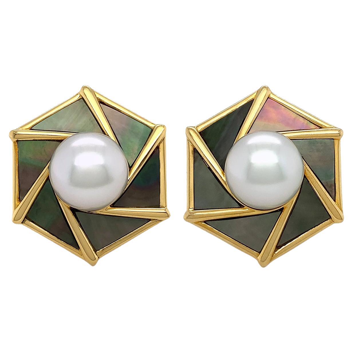 White Pearl and Mother of Pearl 18K Yellow Gold Earrings For Sale