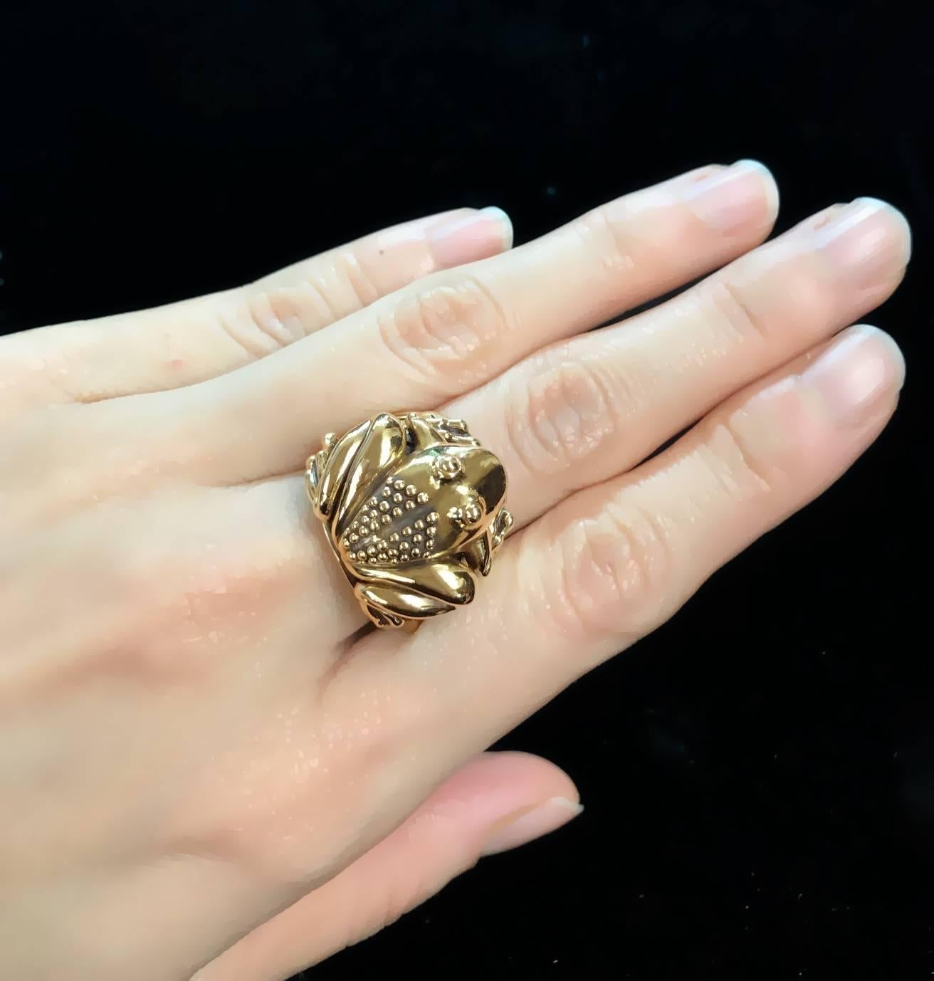 Women's or Men's Yellow Gold Frog on Lily Pads Ring 